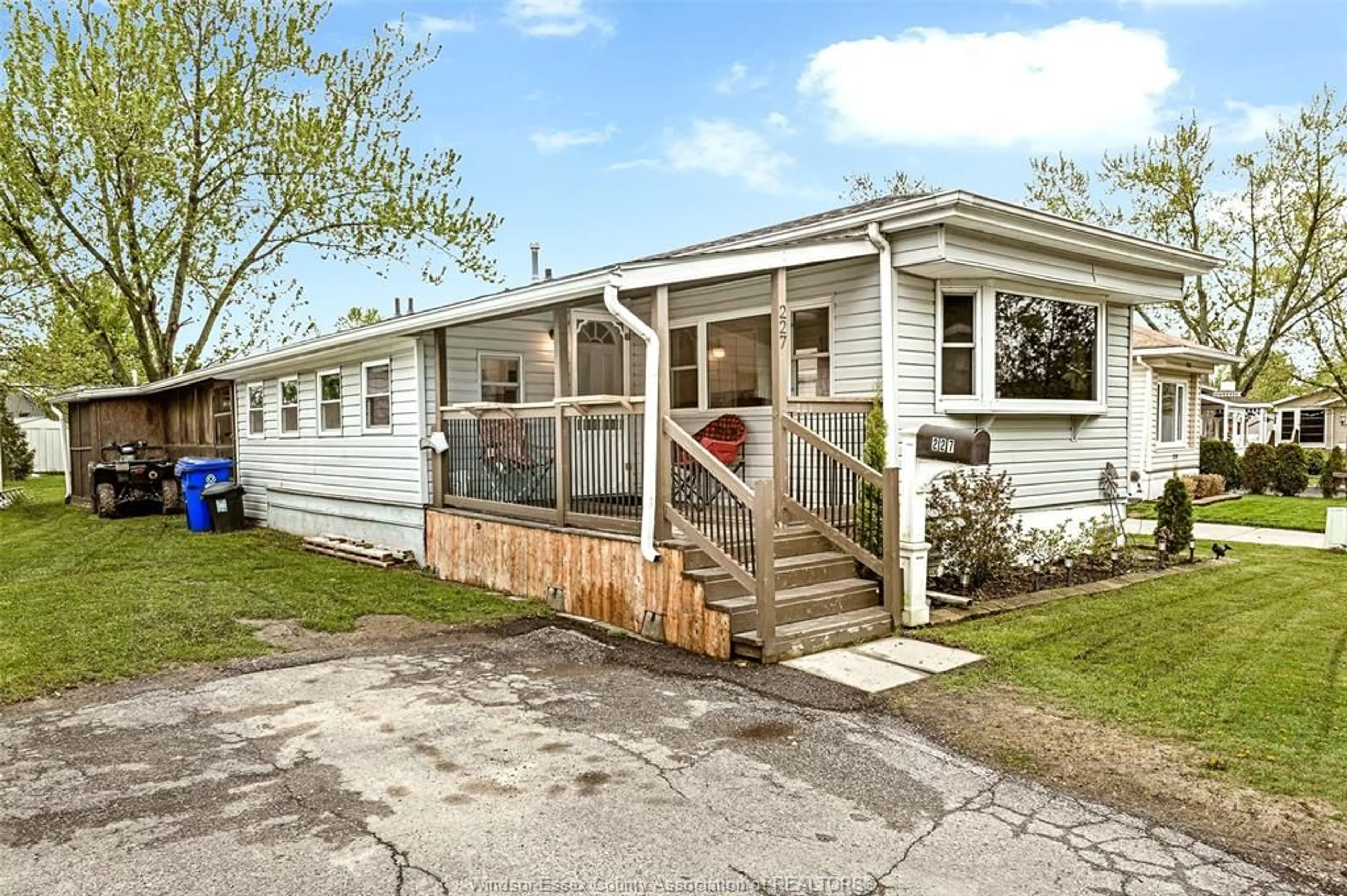 Home with vinyl exterior material, street for 227 DAVID Crt, Essex Ontario N8M 2B2