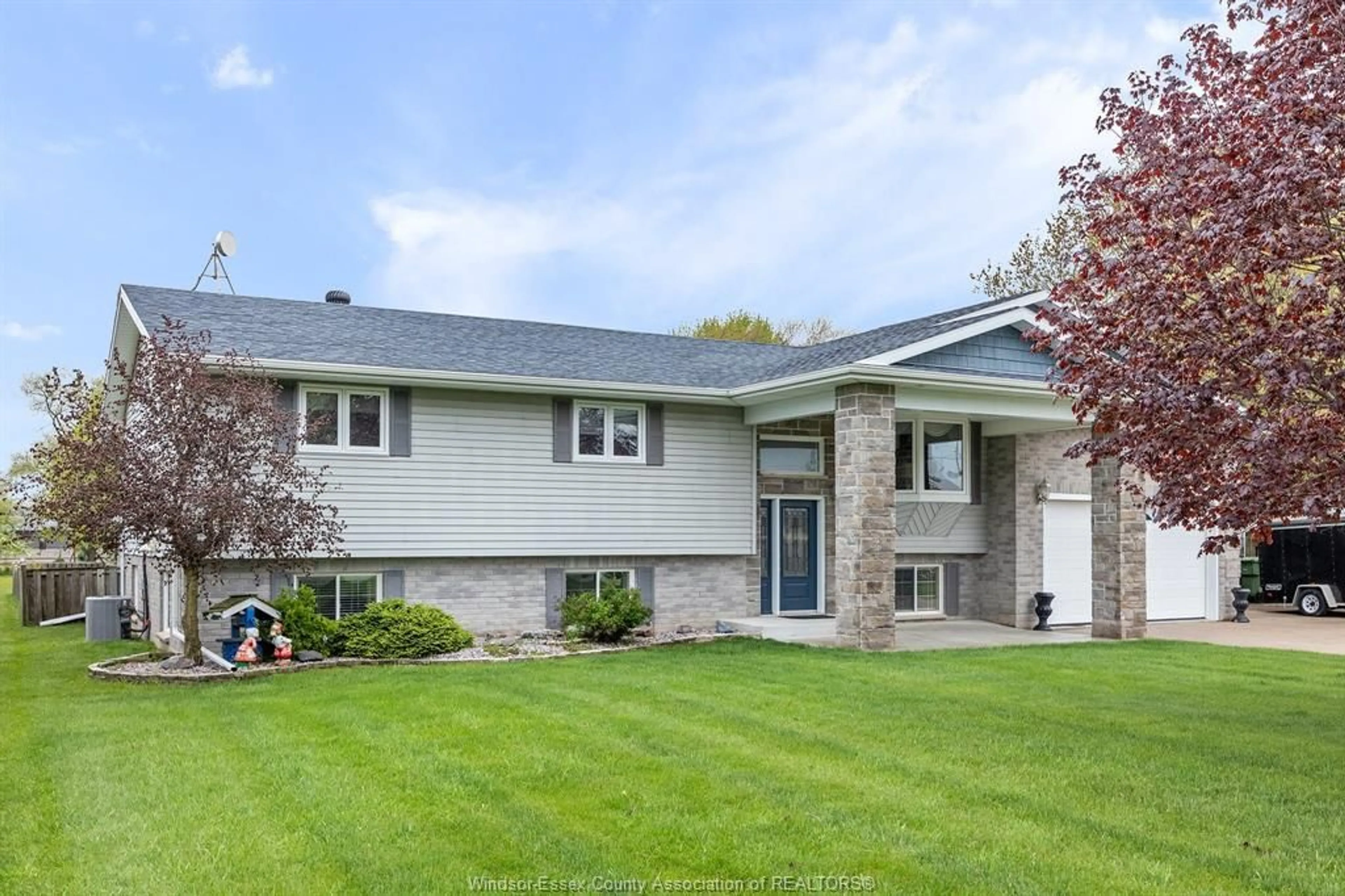 Home with vinyl exterior material, street for 6758 COUNTY RD 50, Amherstburg Ontario N0R 1G0