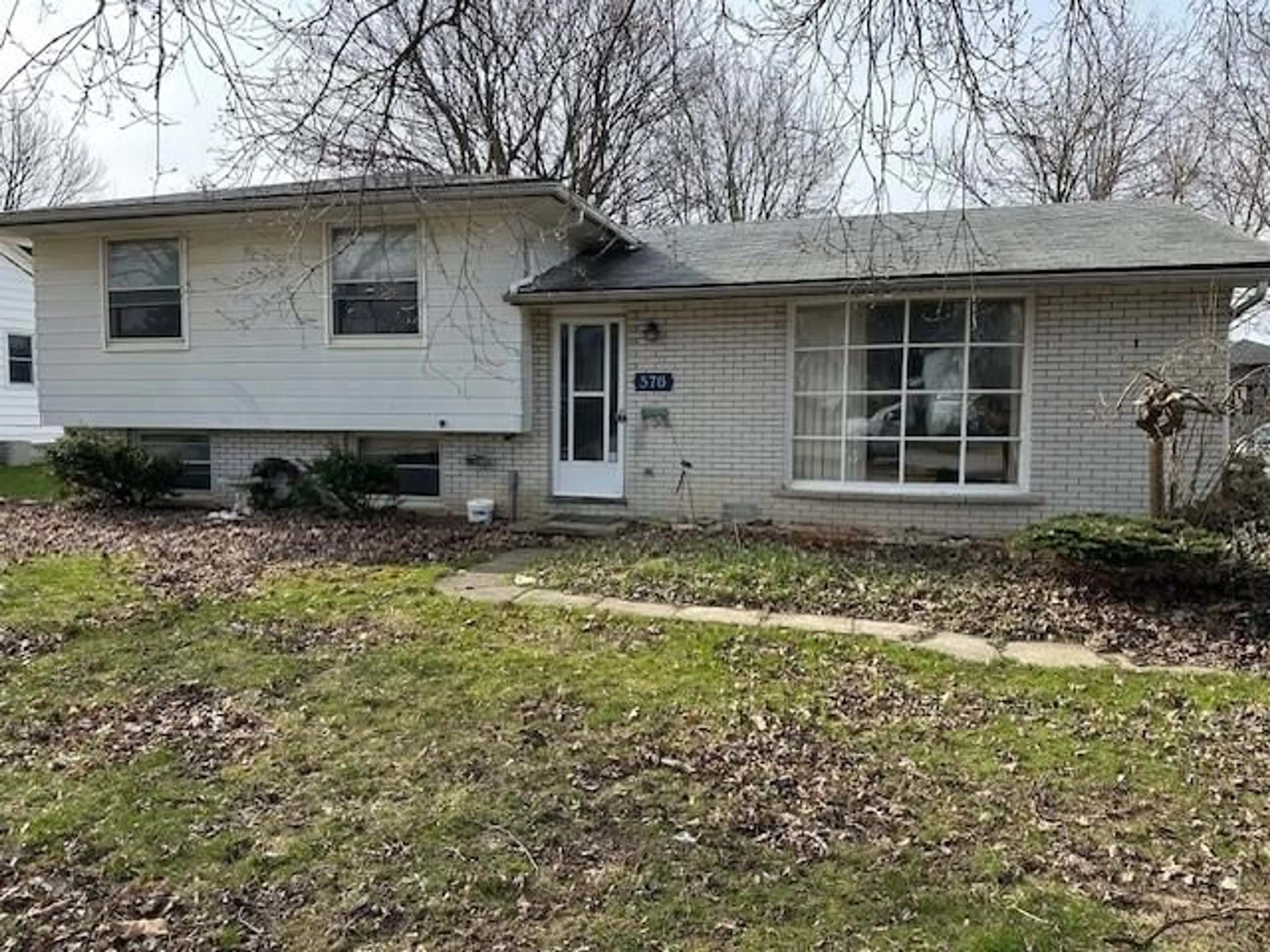 Unknown for 576 SIMCOE St, Warwick-Watford Ontario N0M 2S0