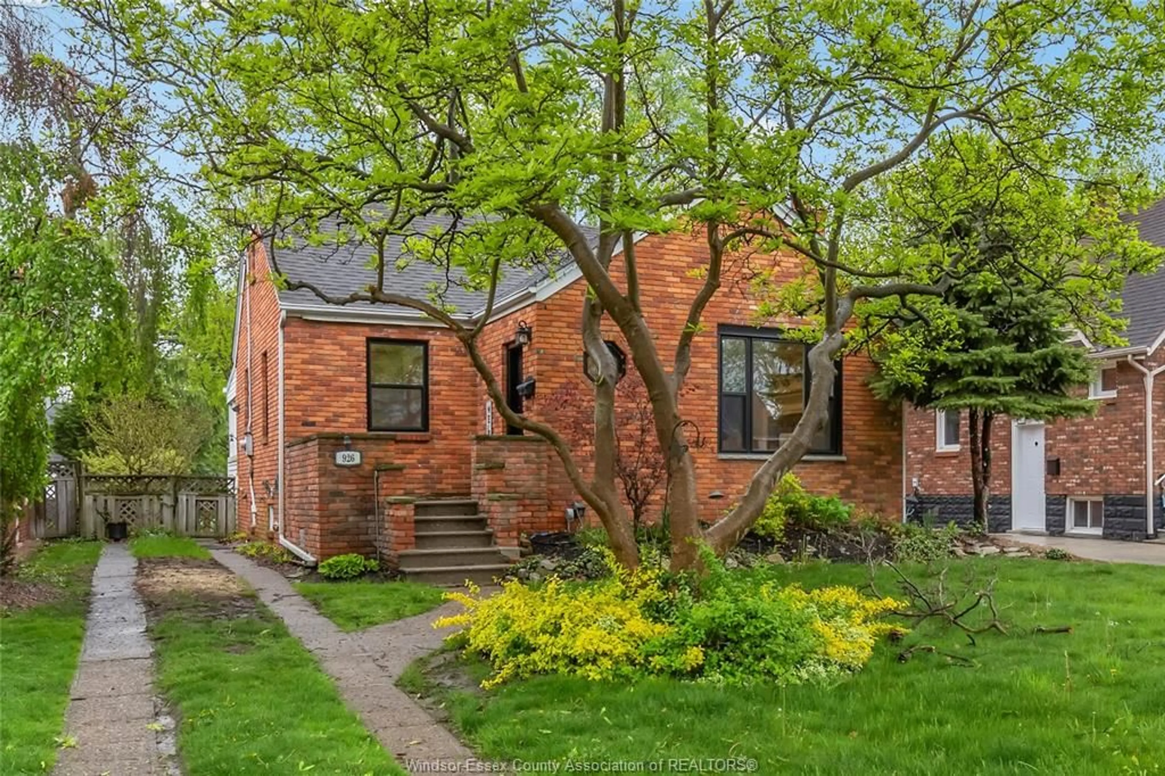 Home with brick exterior material, street for 926 HOMEDALE, Windsor Ontario N8S 2T2