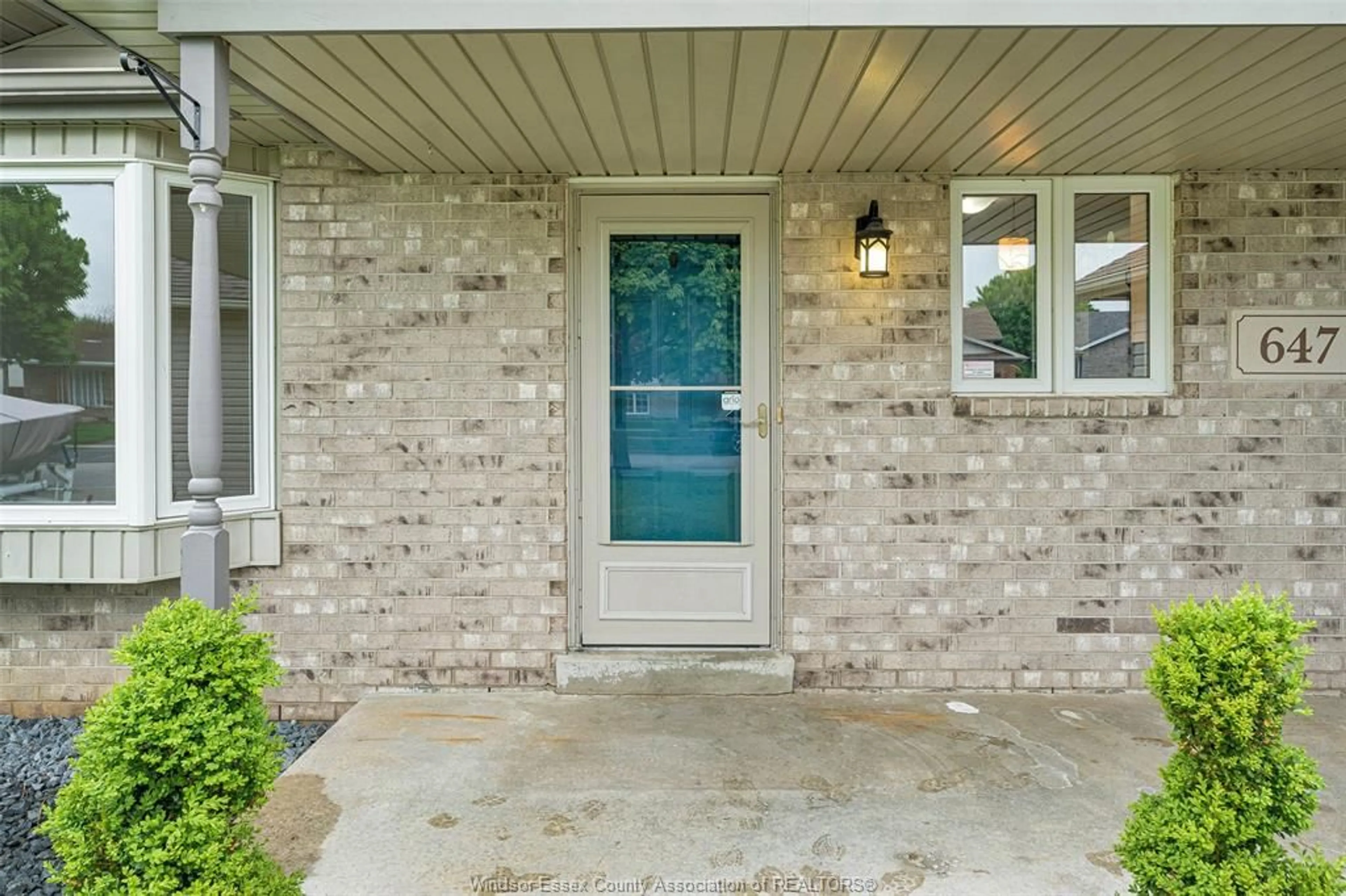 Home with brick exterior material, street for 647 RICHMOND St, Amherstburg Ontario N9V 3Z4