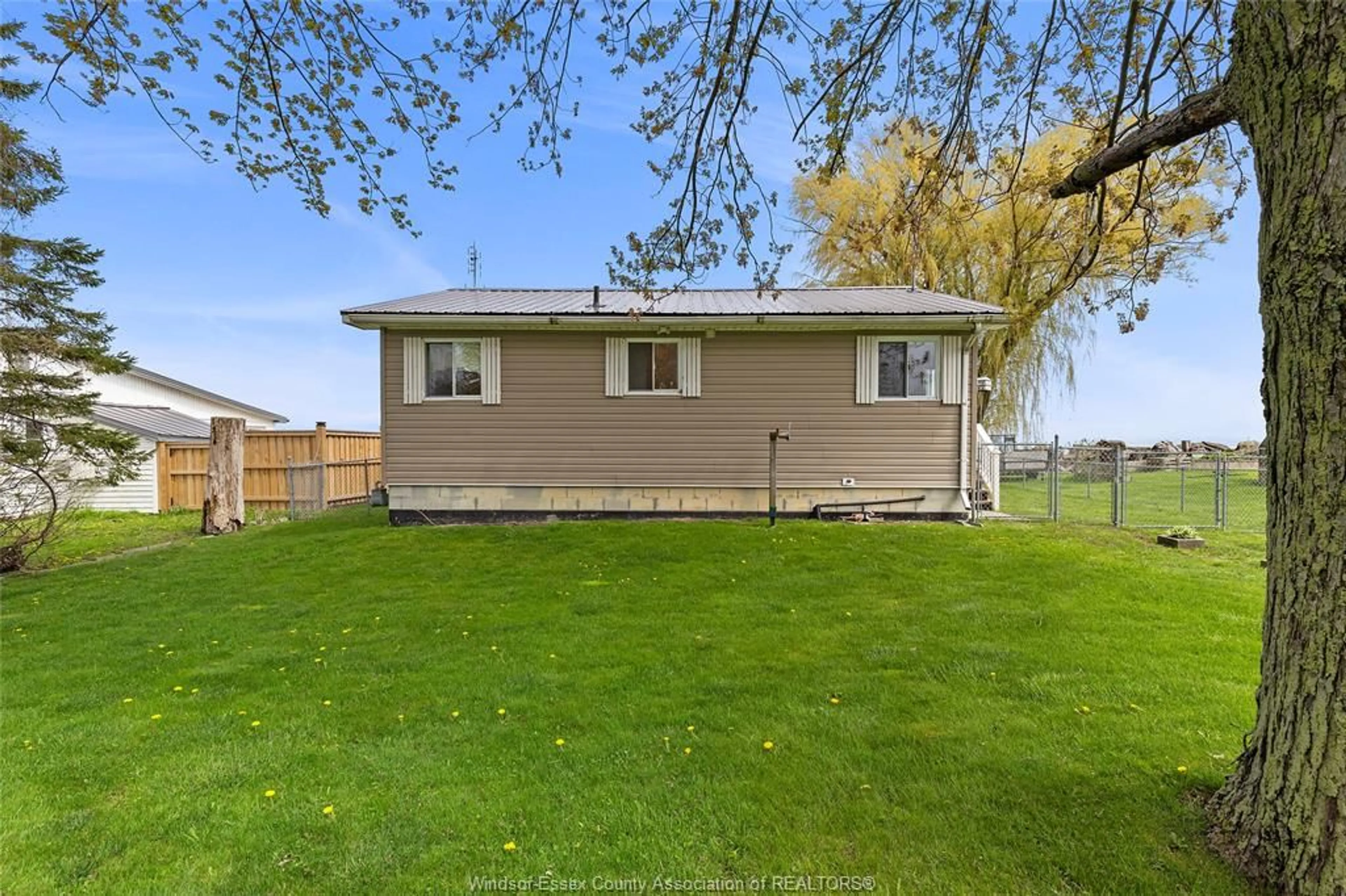 Unknown for 156 LAKESHORE, Leamington Ontario N0P 2P0