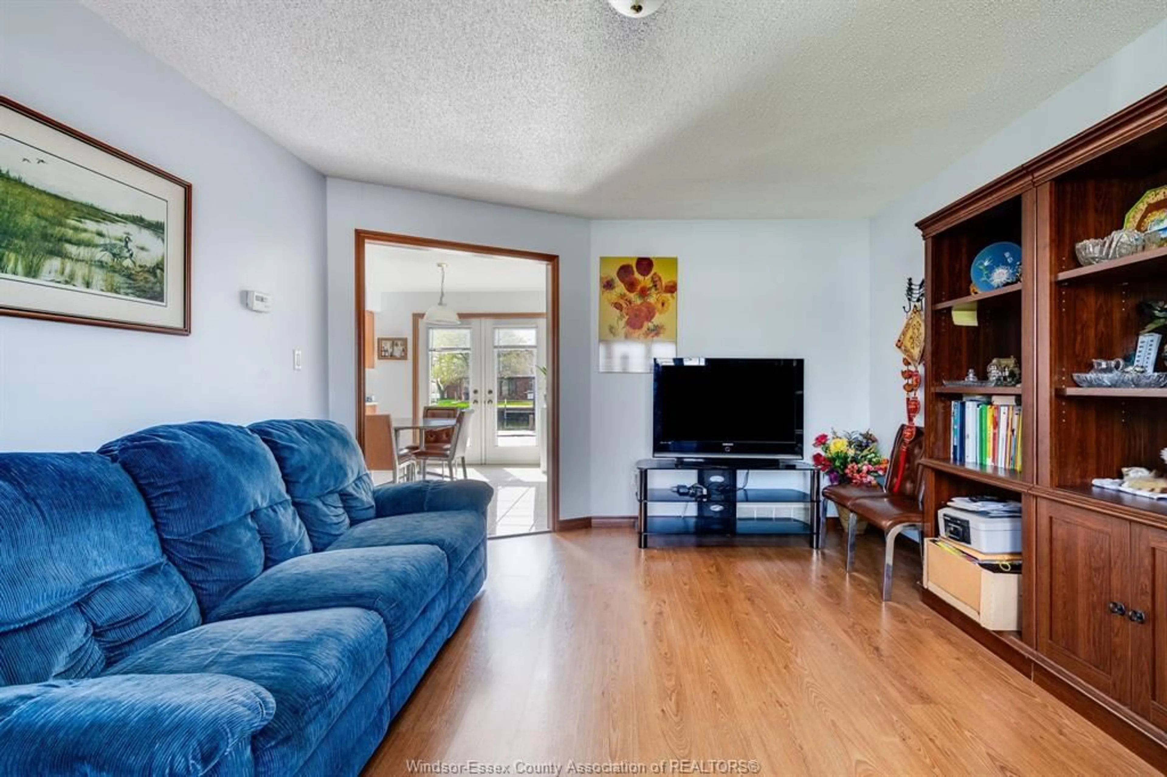 Living room with furniture, unknown for 935 Rivait Drive, Lighthouse Cove Ontario N0P 2L0