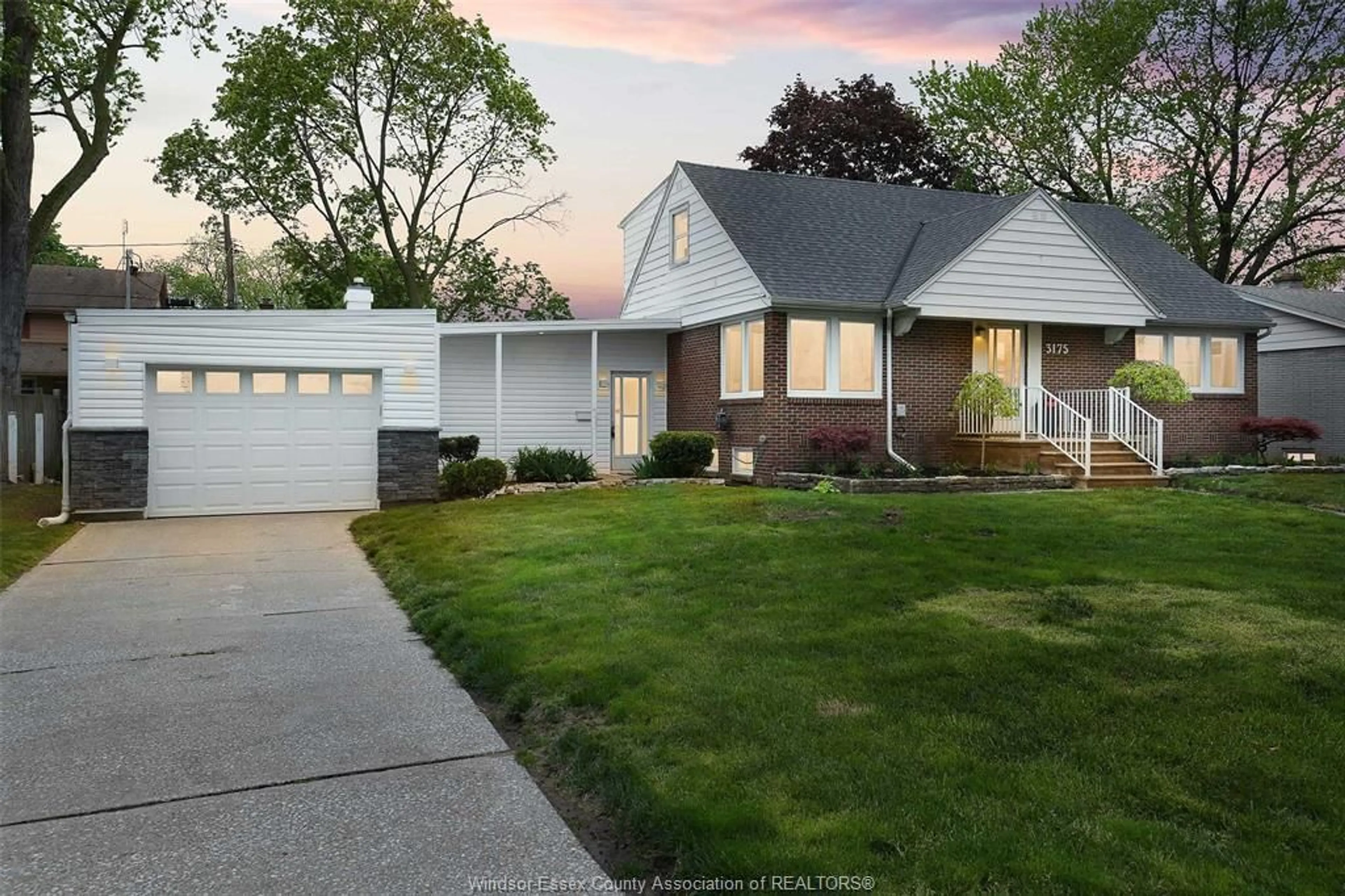 Home with vinyl exterior material, street for 3175 Randolph Ave, Windsor Ontario N9E 3E5