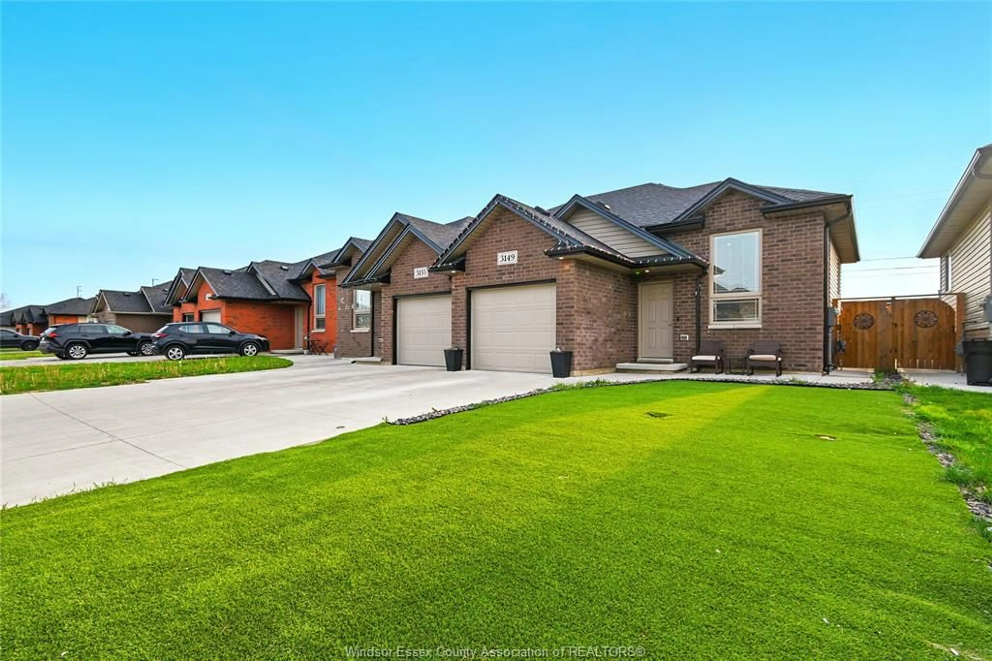 Home with brick exterior material, street for 3149 VIOLA Cres, Windsor Ontario N81 0A1