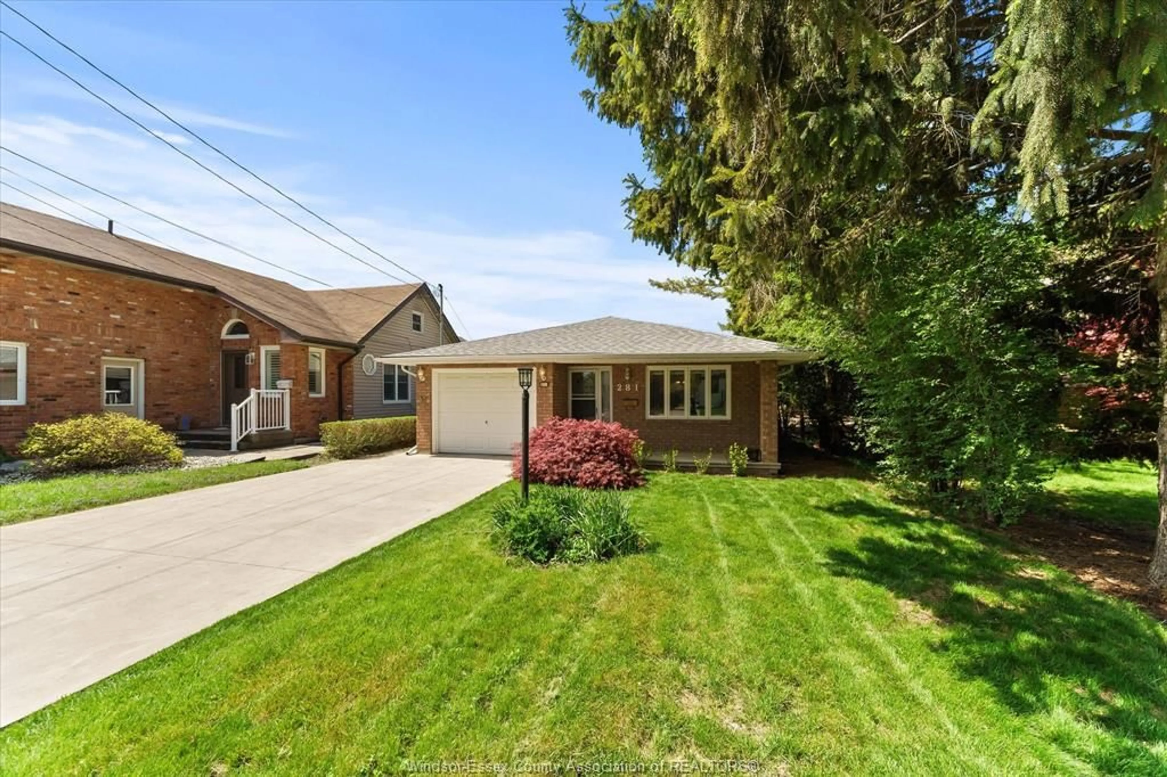 Home with brick exterior material, street for 281 ST. PAUL Ave, Windsor Ontario N8S 3K7