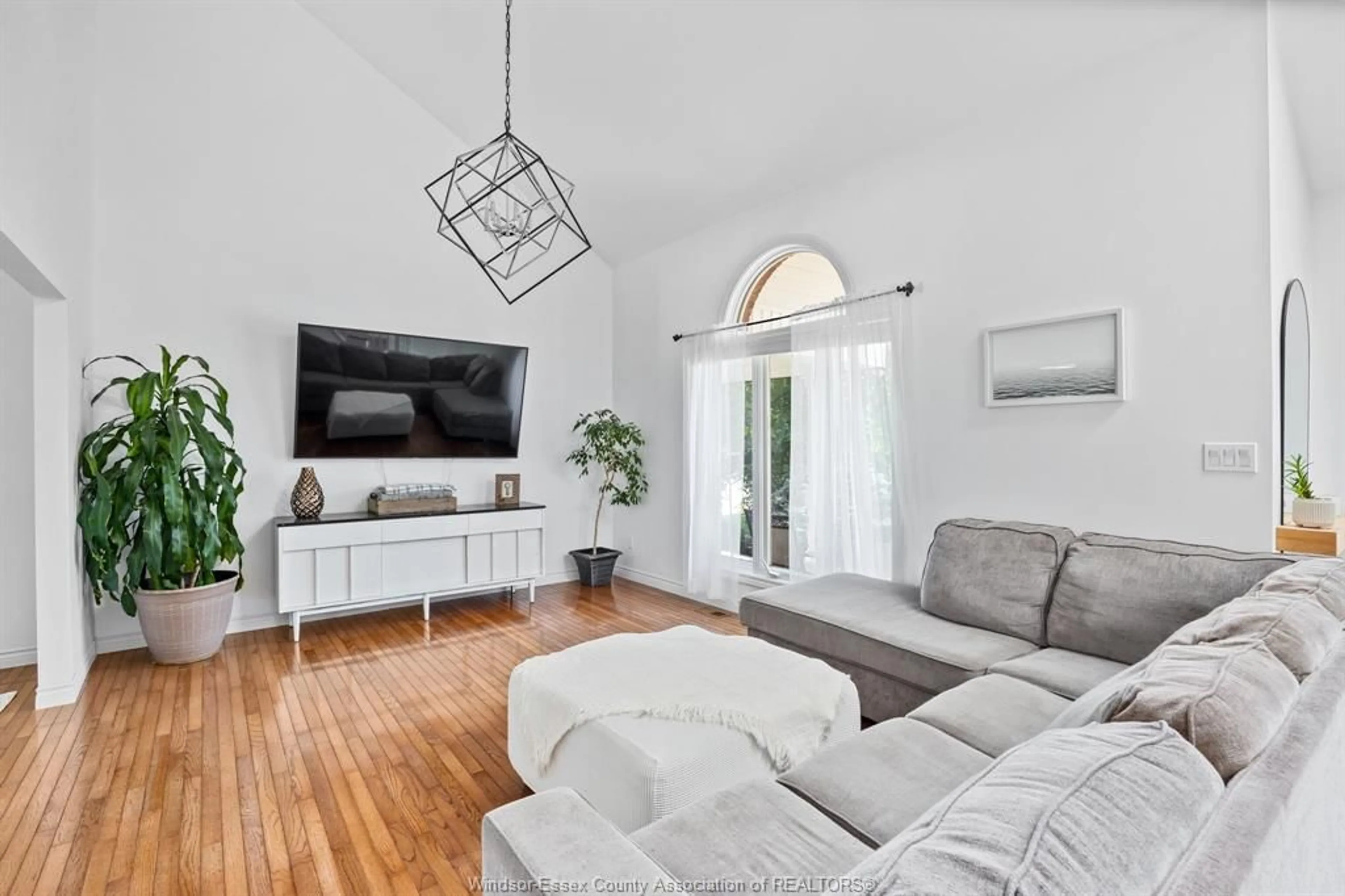 Living room with furniture, unknown for 599 SACRED HEART, LaSalle Ontario N9J 3L8