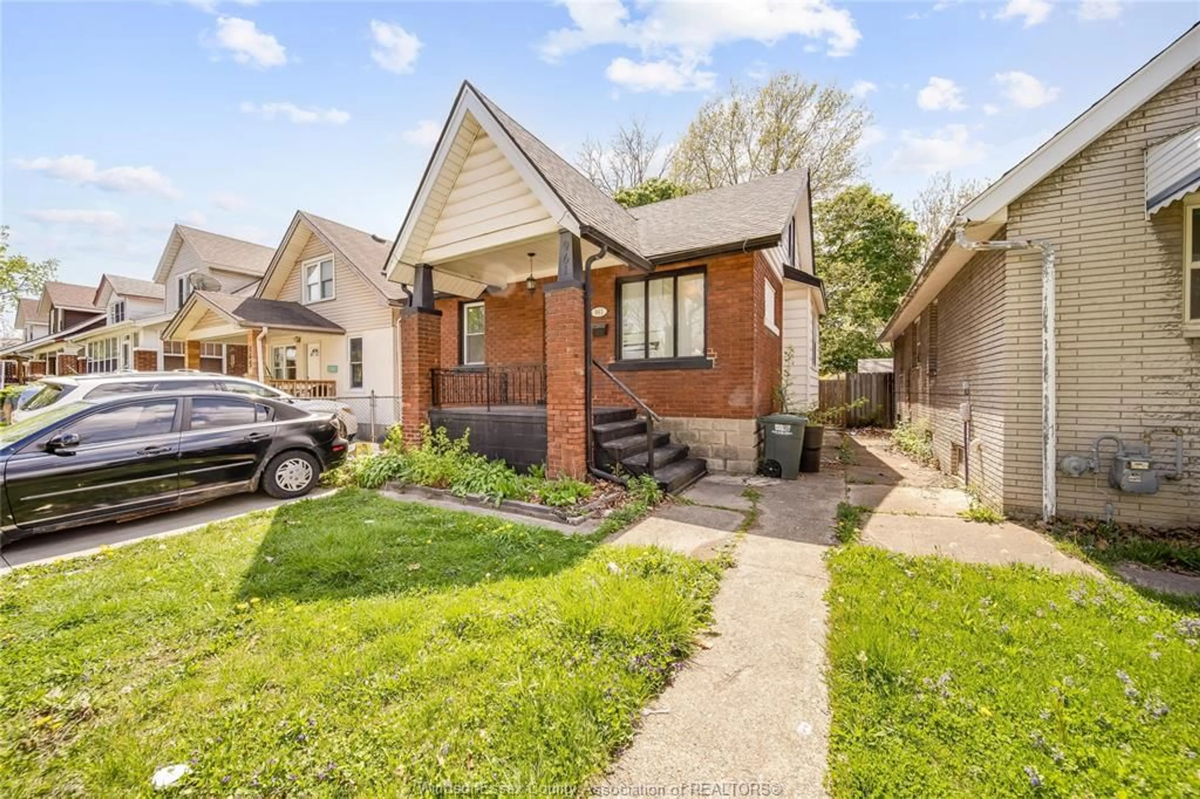 Home with brick exterior material, street for 961 CURRY Ave, Windsor Ontario N9B 2C4