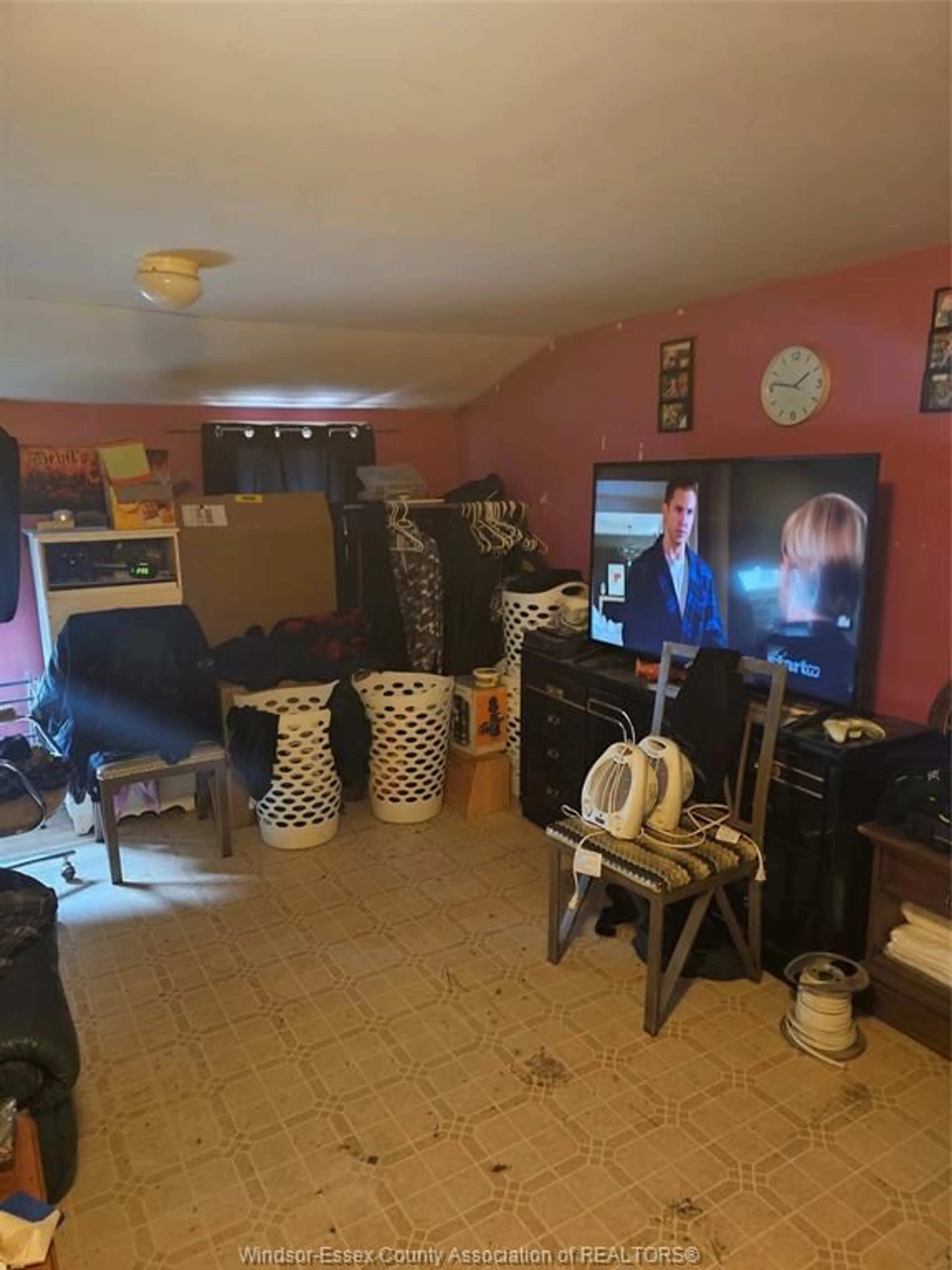 A pic of a room for 1448 LINCOLN, Windsor Ontario N8Y 2J1