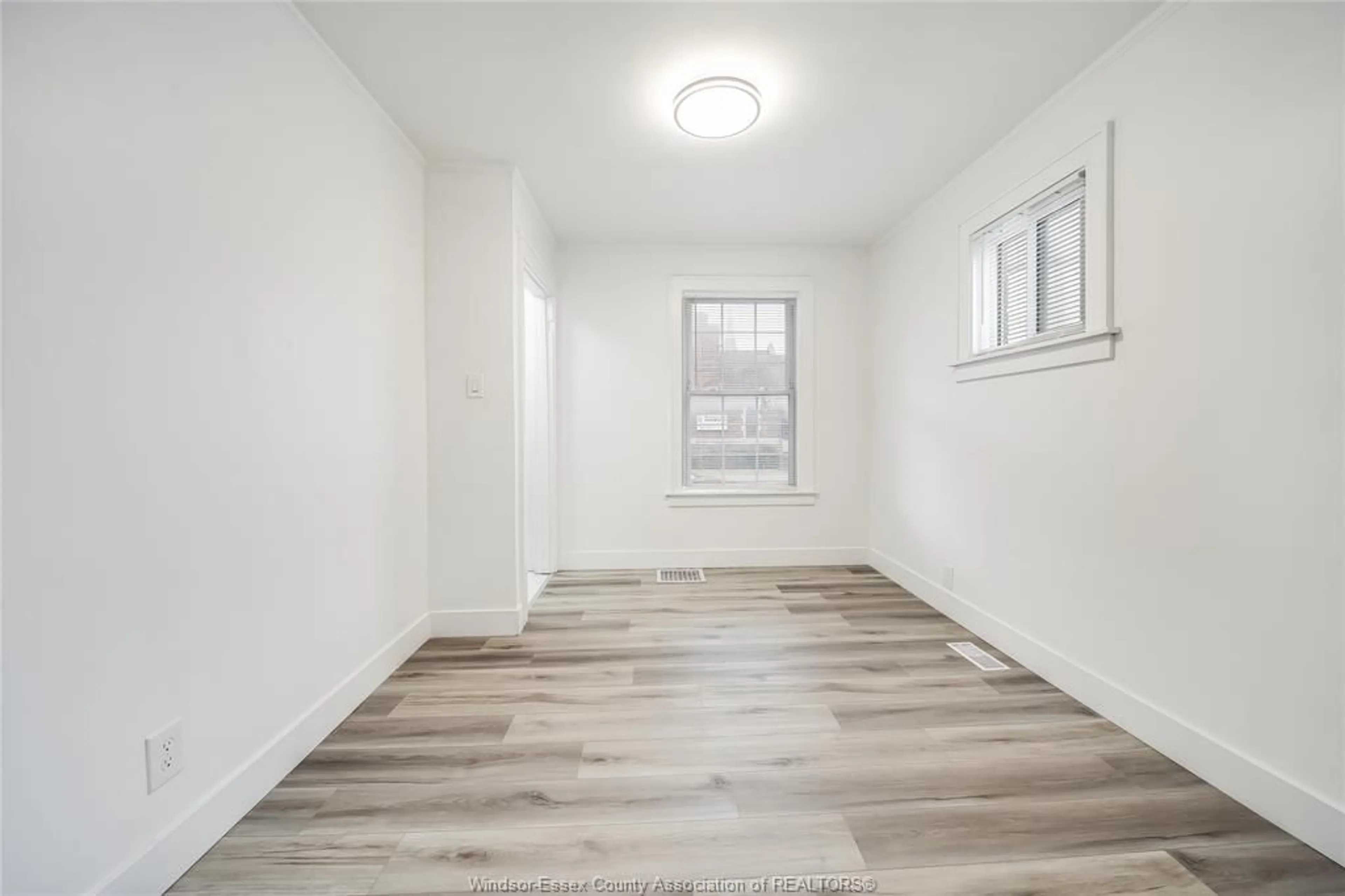A pic of a room for 1691 DOUGALL Ave, Windsor Ontario N8X 1S4