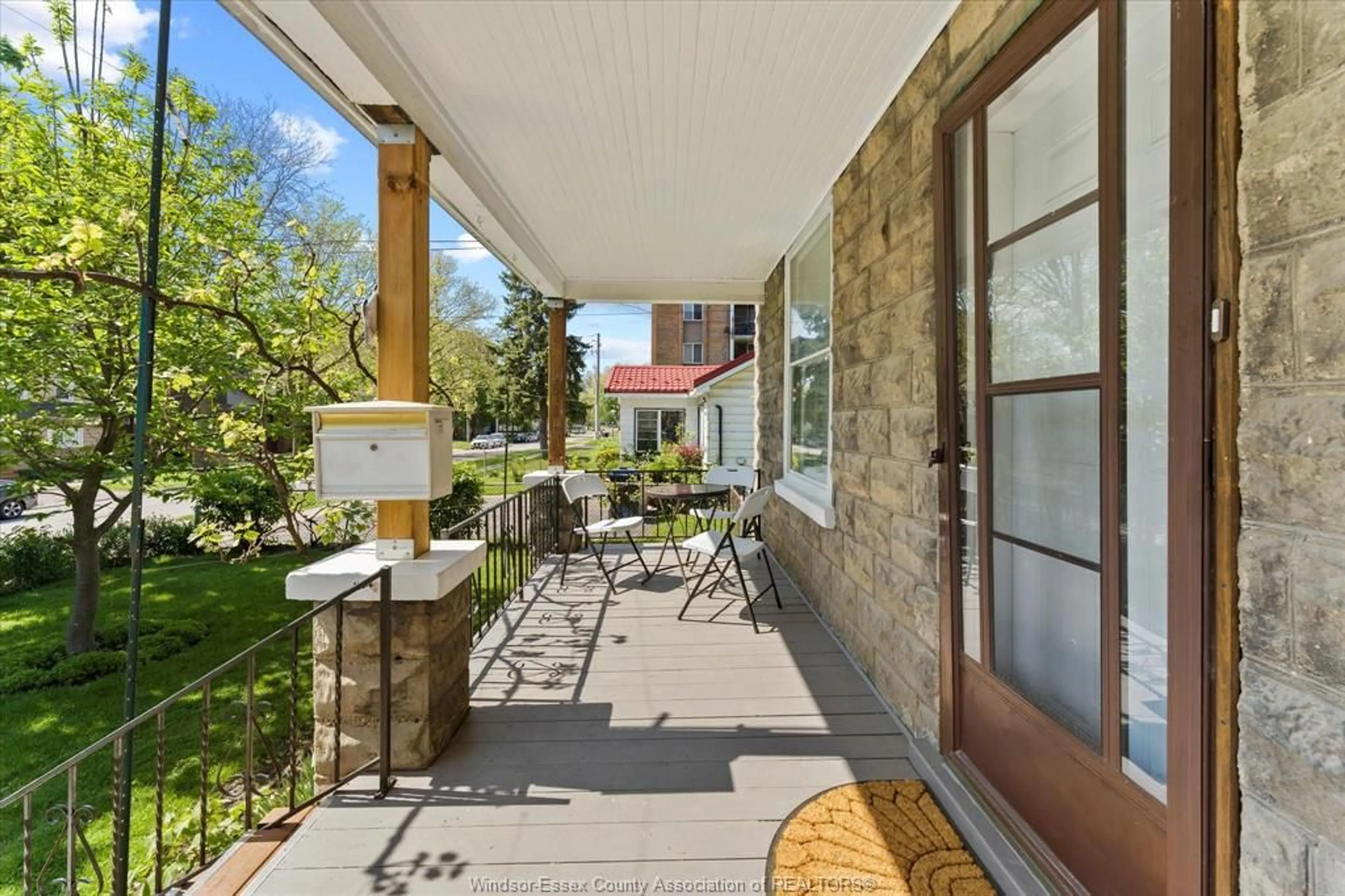 Patio, street for 3420 PETER, Windsor Ontario N9C 1J3