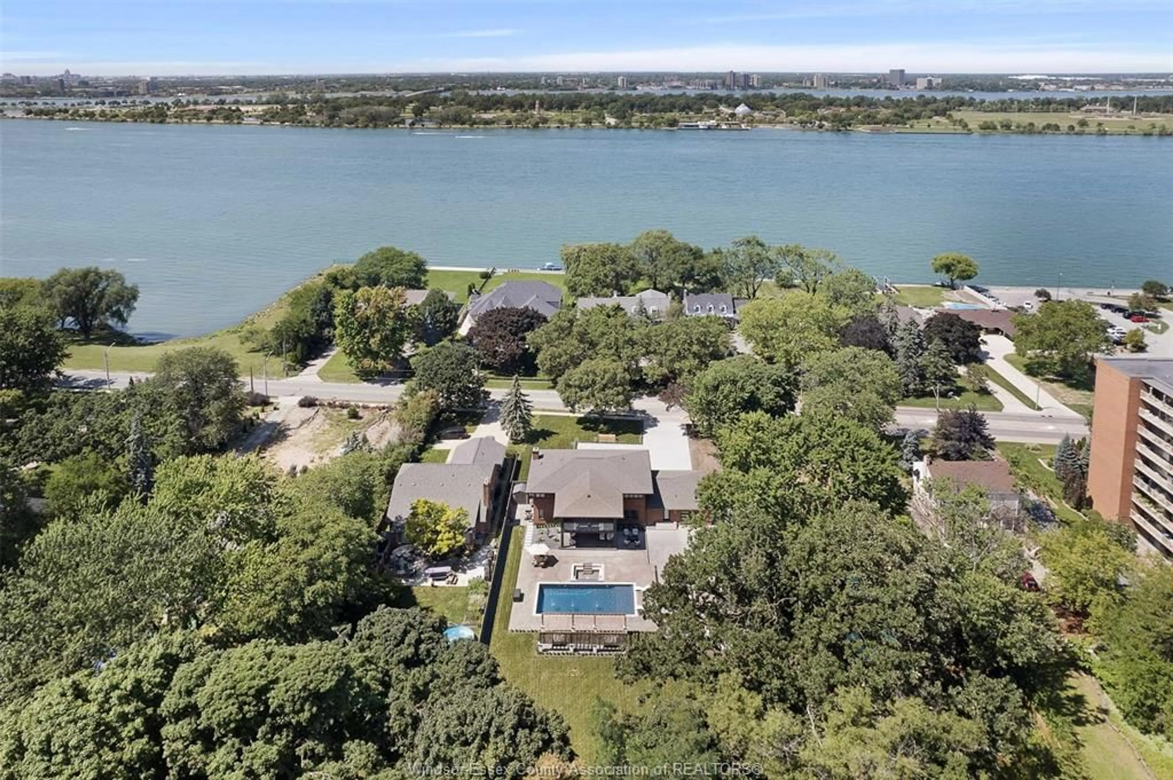 A pic from outside/outdoor area/front of a property/back of a property/a pic from drone, water/lake/river/ocean view for 4527 RIVERSIDE Dr, Windsor Ontario N8Y 1B7