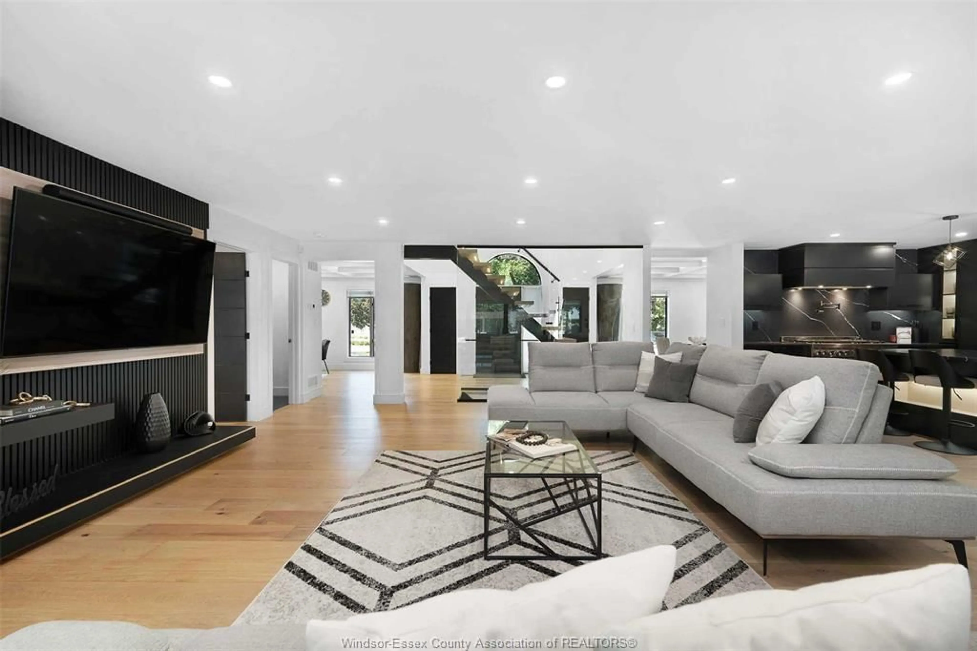 Living room with furniture, unknown for 4527 RIVERSIDE Dr, Windsor Ontario N8Y 1B7