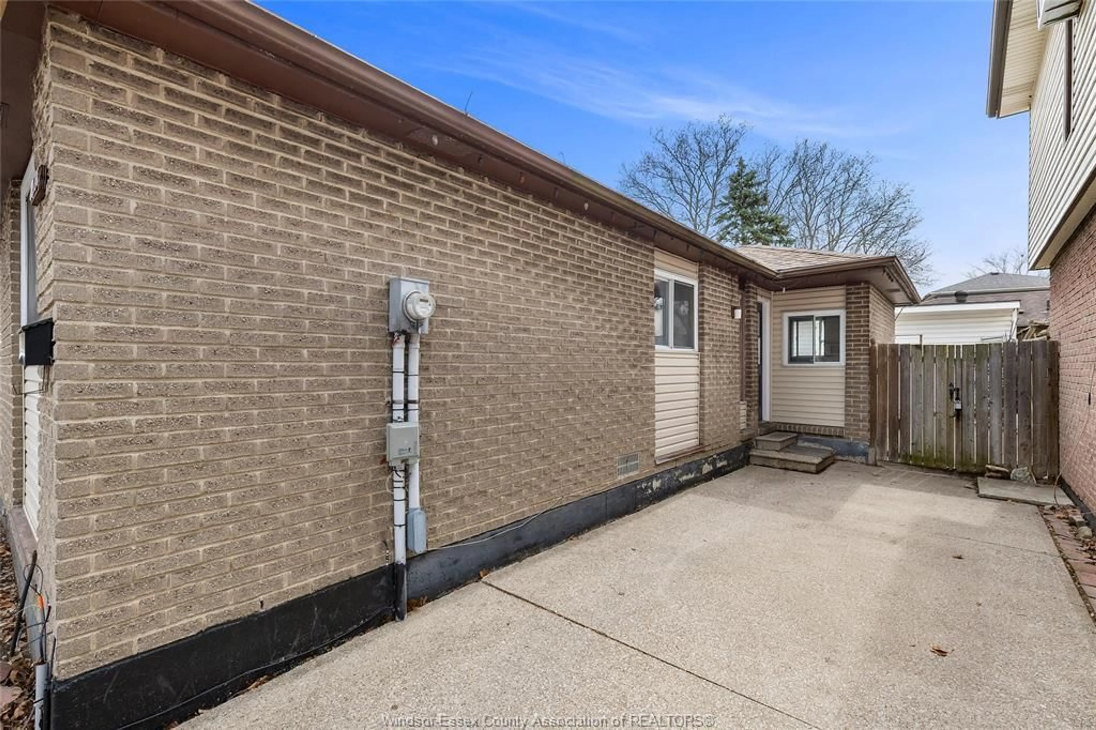 Home with brick exterior material, street for 8671 DARLINGTON Cres, Windsor Ontario N8S 4M2