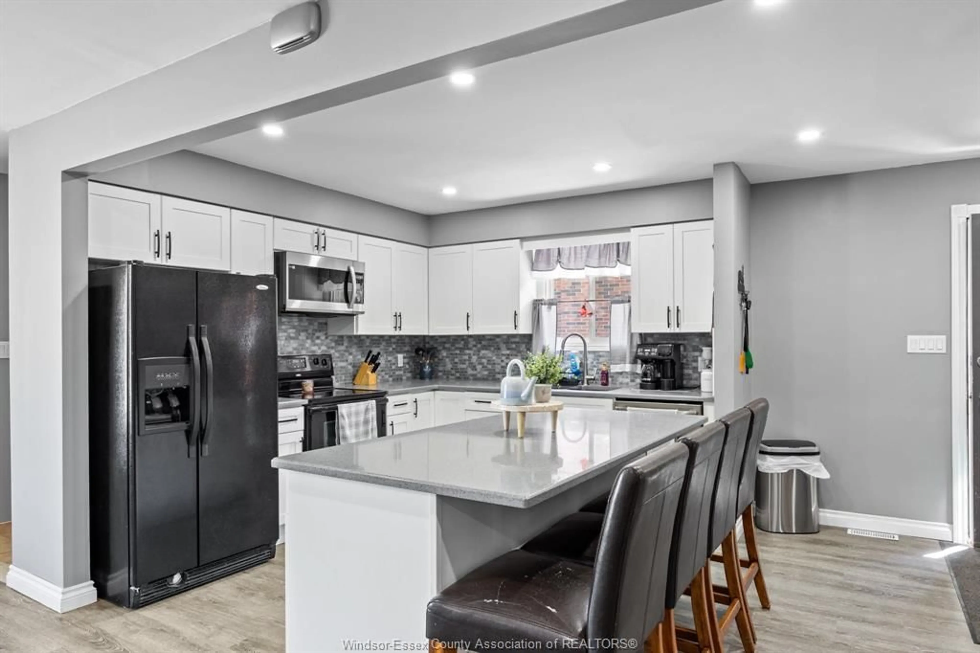 Open concept kitchen, ceramic/tile floor for 231 ST. ARNAUD, Amherstburg Ontario N9V 2P2