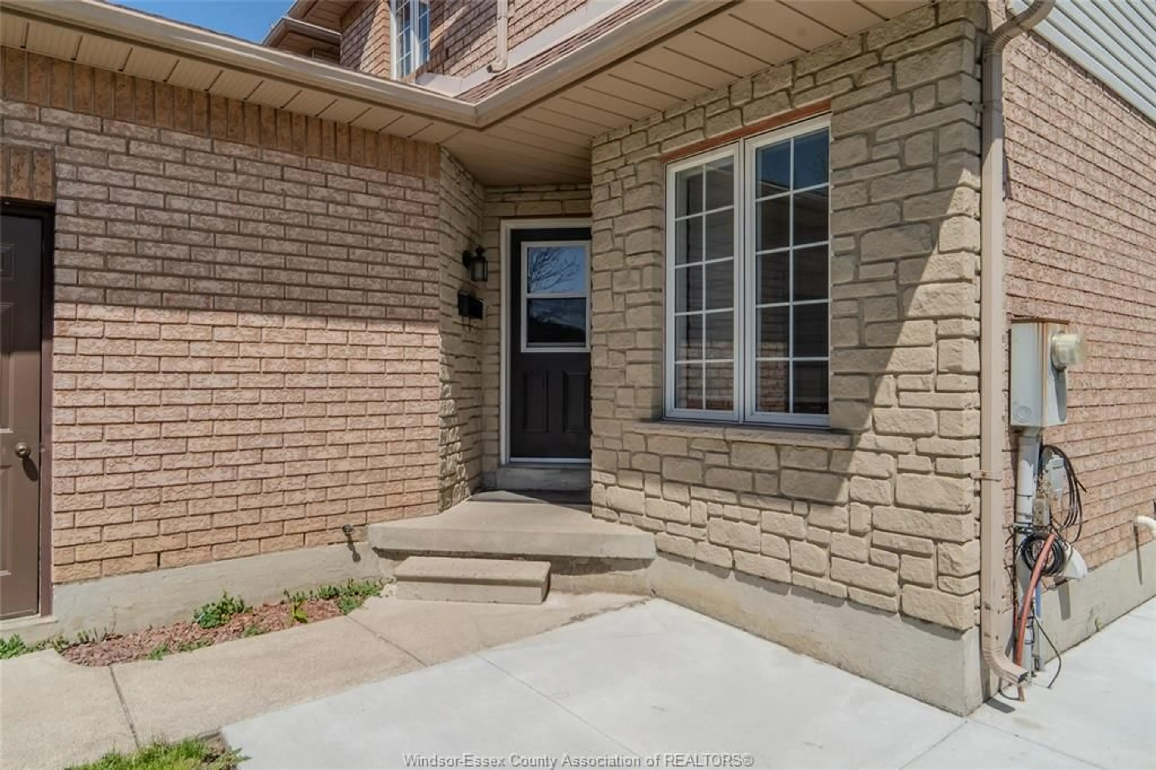 Unknown for 980 Lemonwood Cres, Windsor Ontario N9G 2R7