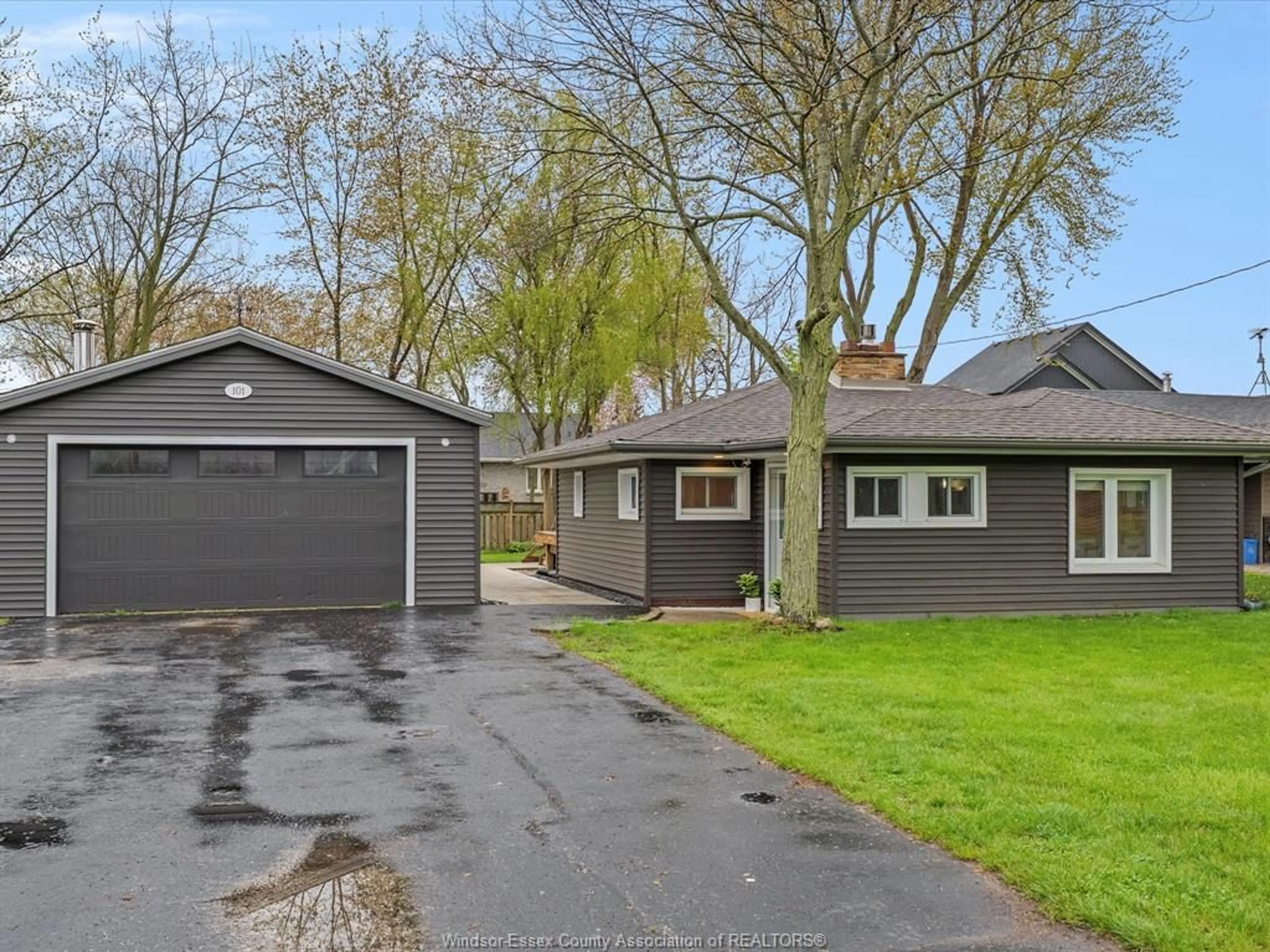 Unknown for 101 CHELSEA, Kingsville Ontario N9Y 3X3