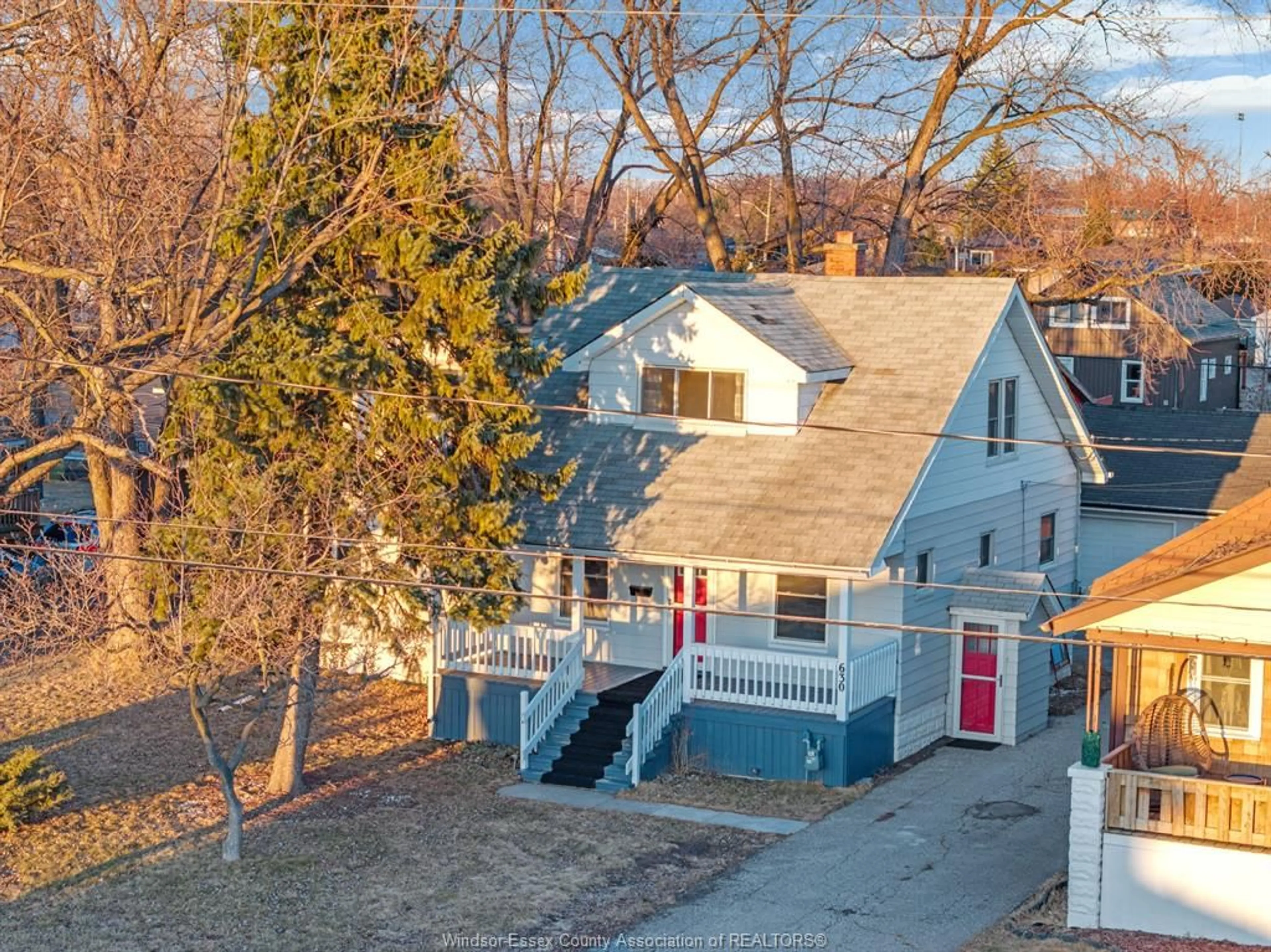 A pic from outside/outdoor area/front of a property/back of a property/a pic from drone, street for 630 LESPERANCE Rd, Tecumseh Ontario N8N 1W6