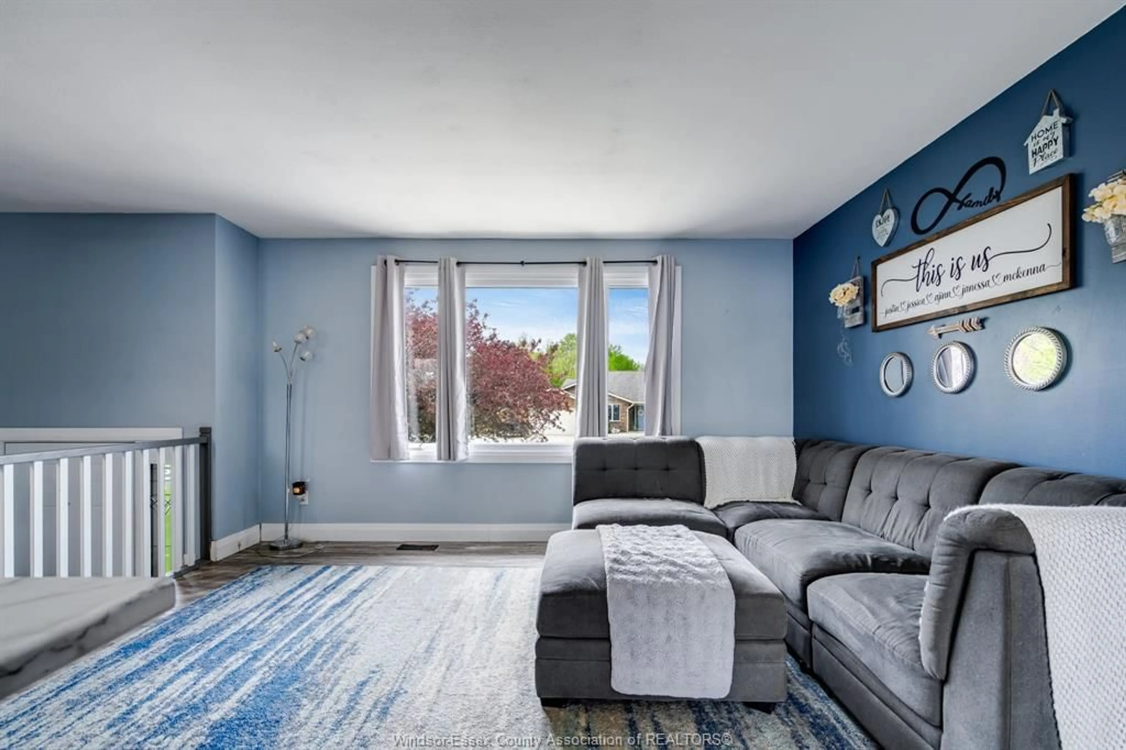 Living room with furniture, unknown for 141 Hill St, Cottam Ontario N0R 1B0