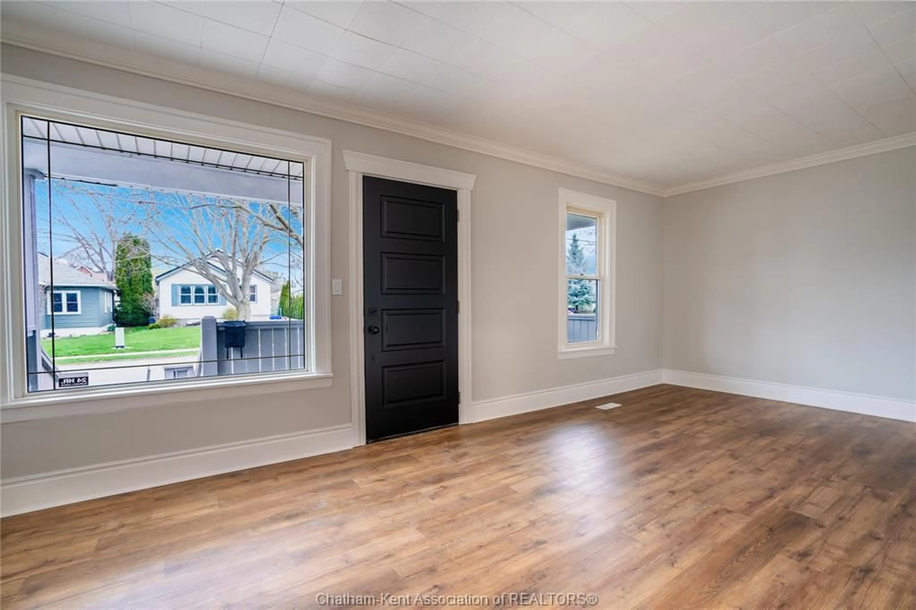 Unknown for 250 Forest St, Chatham Ontario N7L 2A9