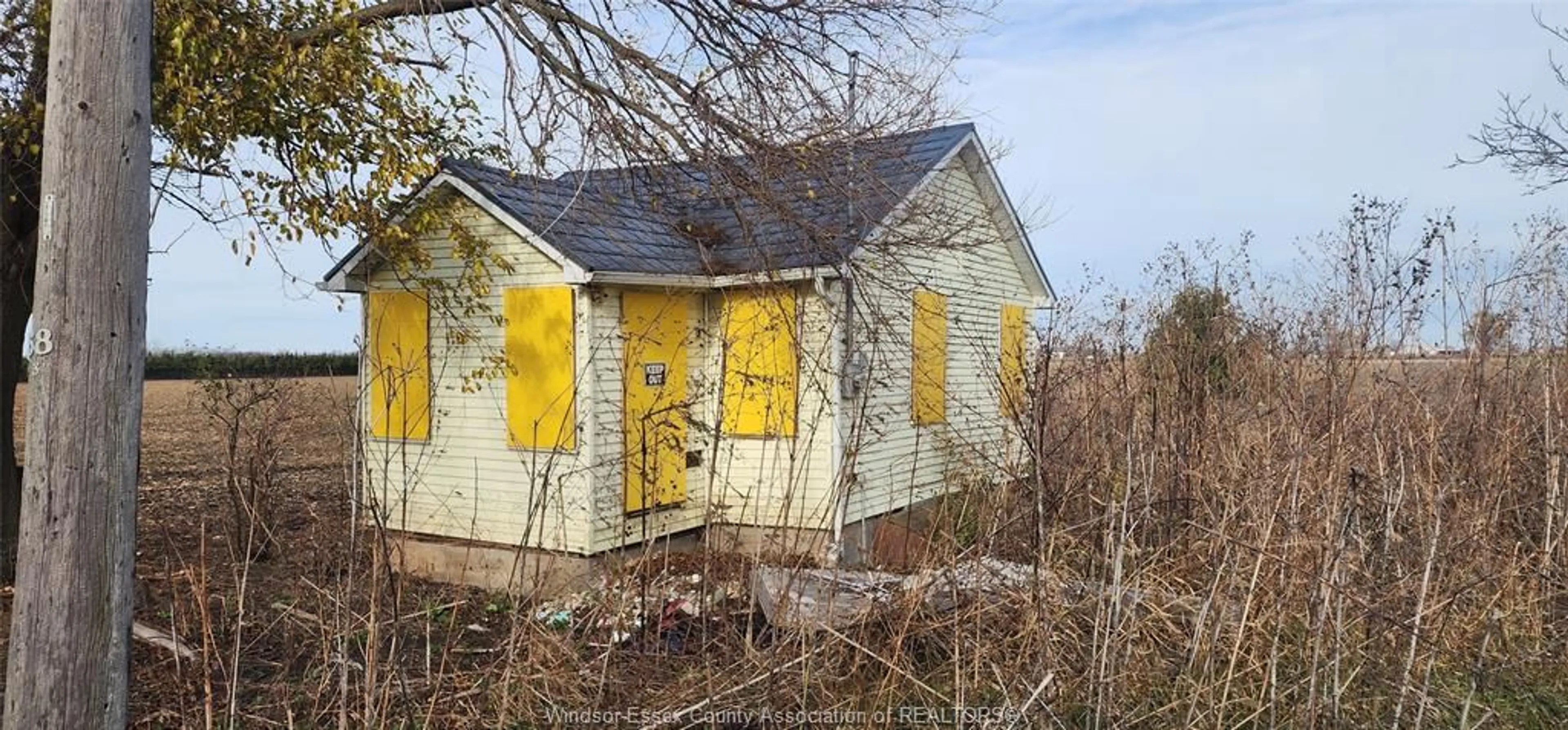 Shed for 1817 MERSEA RD E, Leamington Ontario N8H 3V4