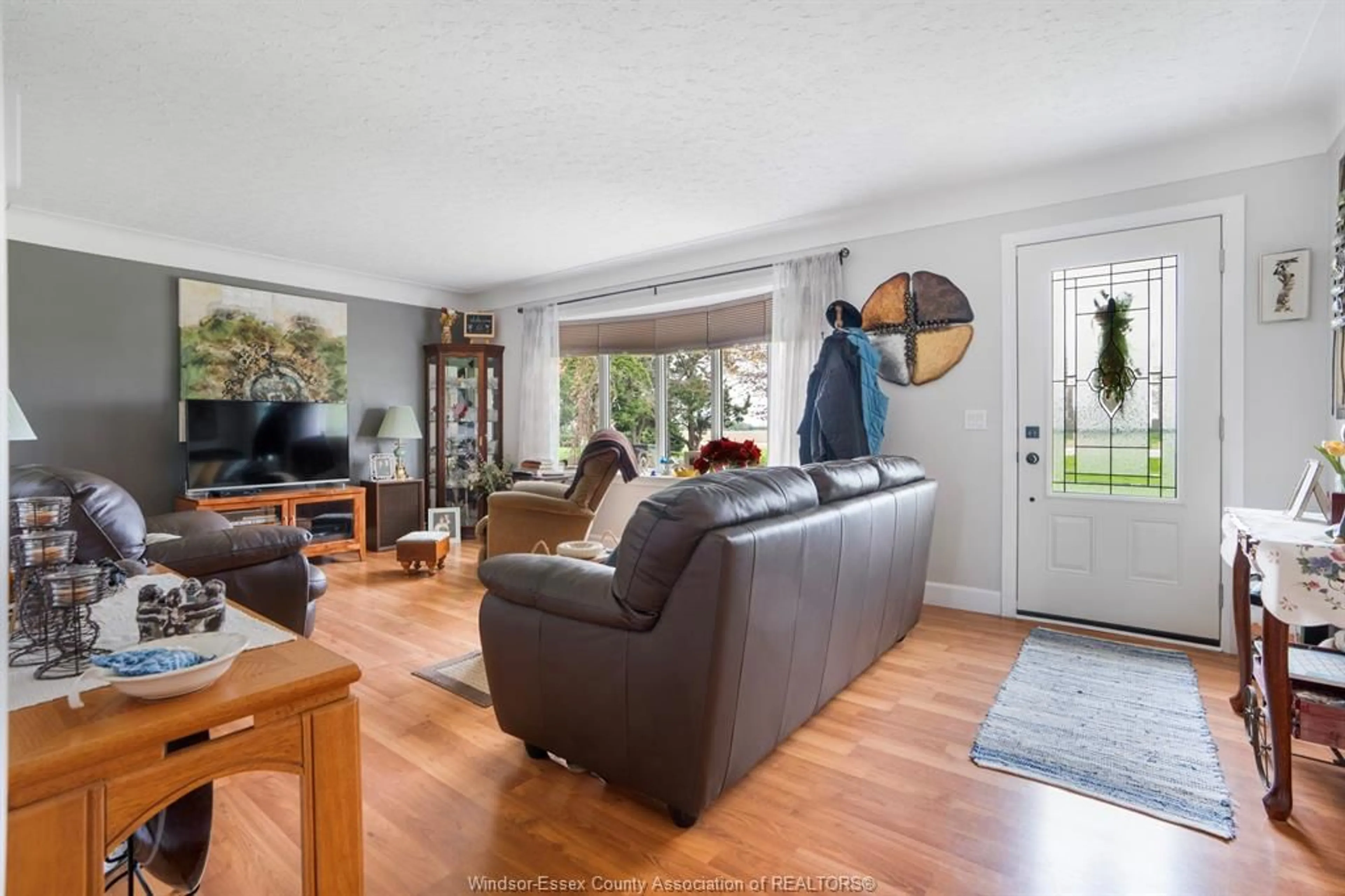 Living room with furniture, unknown for 3356 TALBOT Trail, Wheatley Ontario N0P 2P0