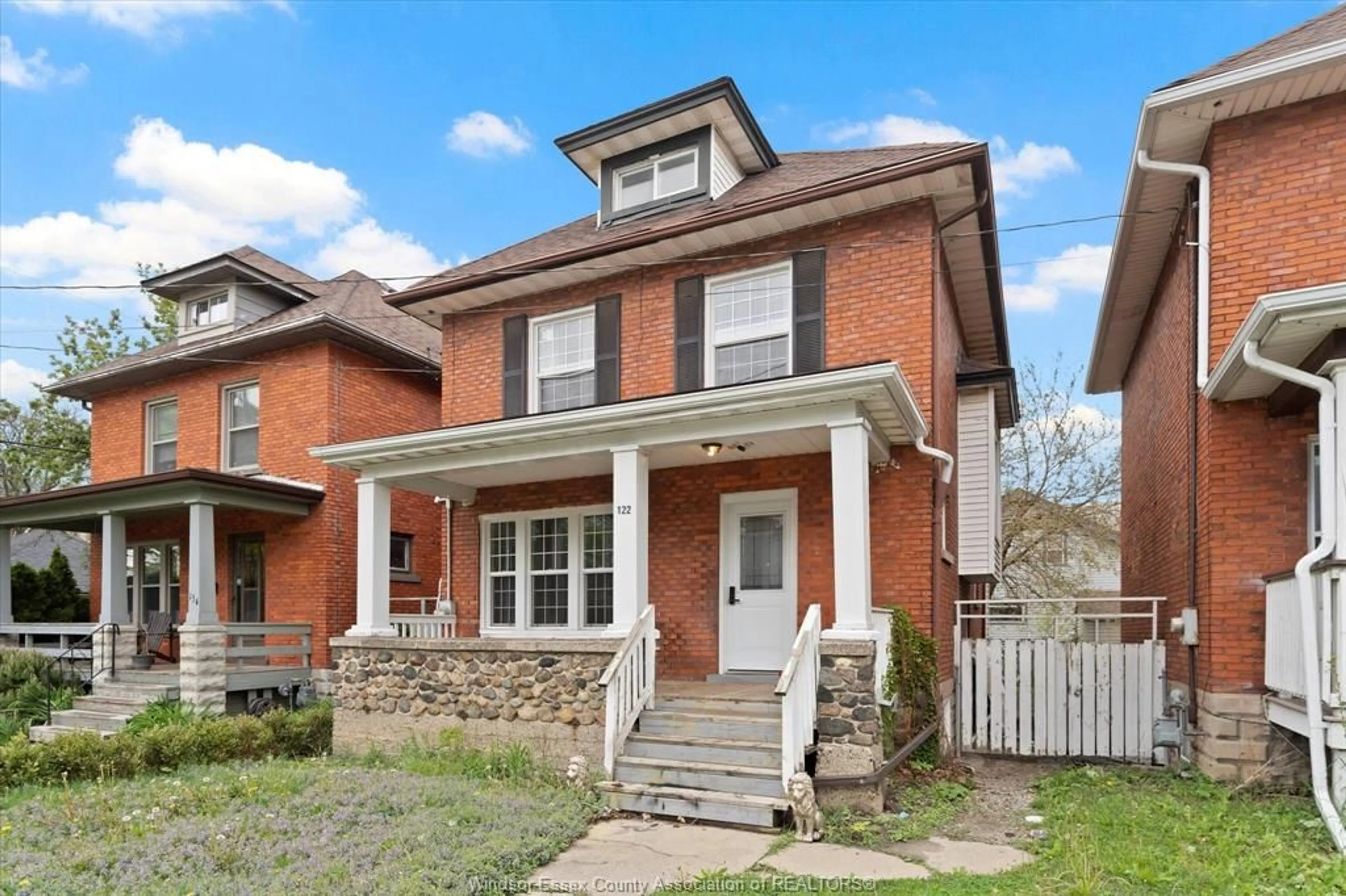 Home with brick exterior material, street for 122 MONTROSE St, Windsor Ontario N8X 1A3