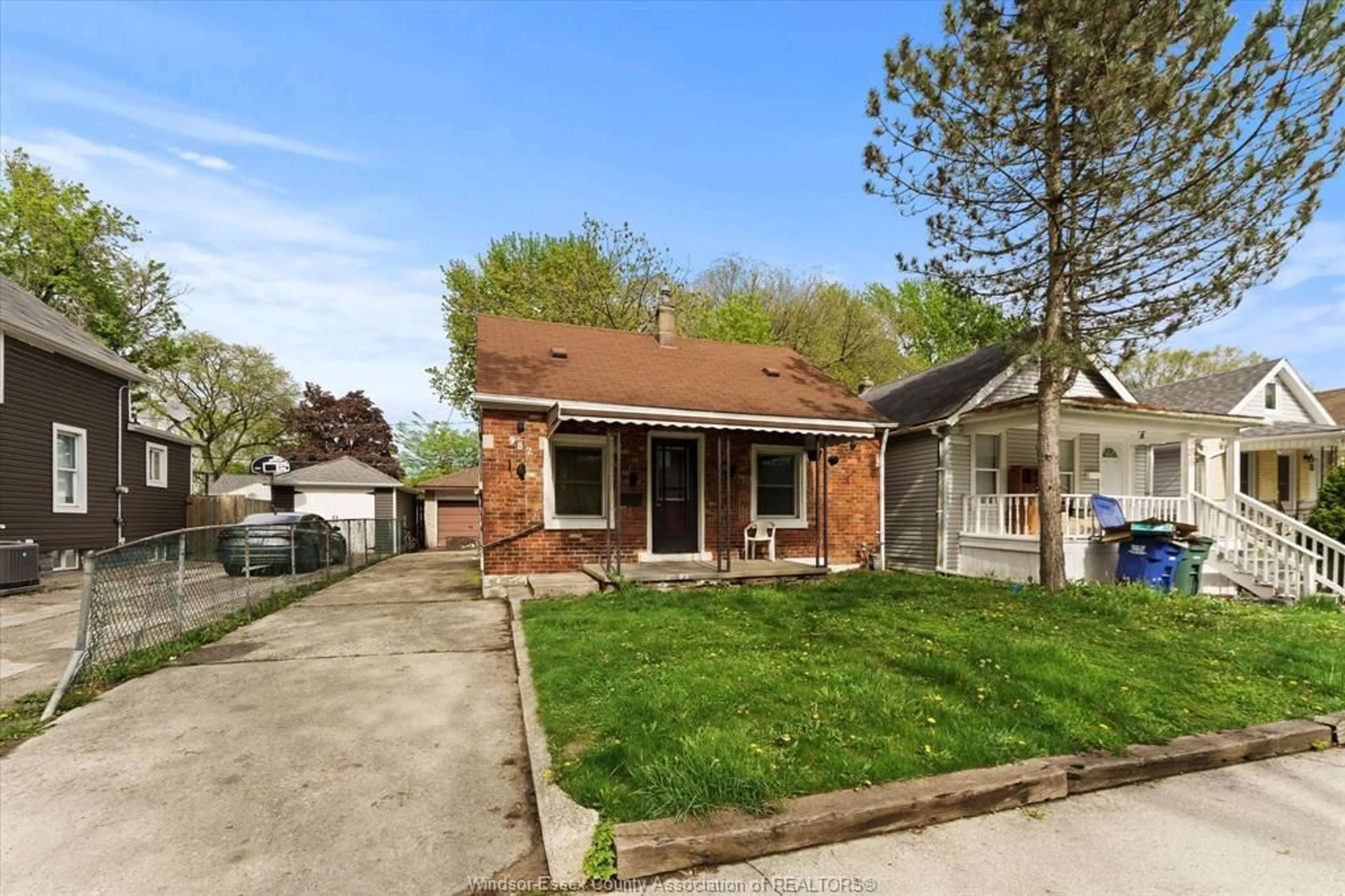 Unknown for 982 BRIDGE Ave, Windsor Ontario N9B 2N1