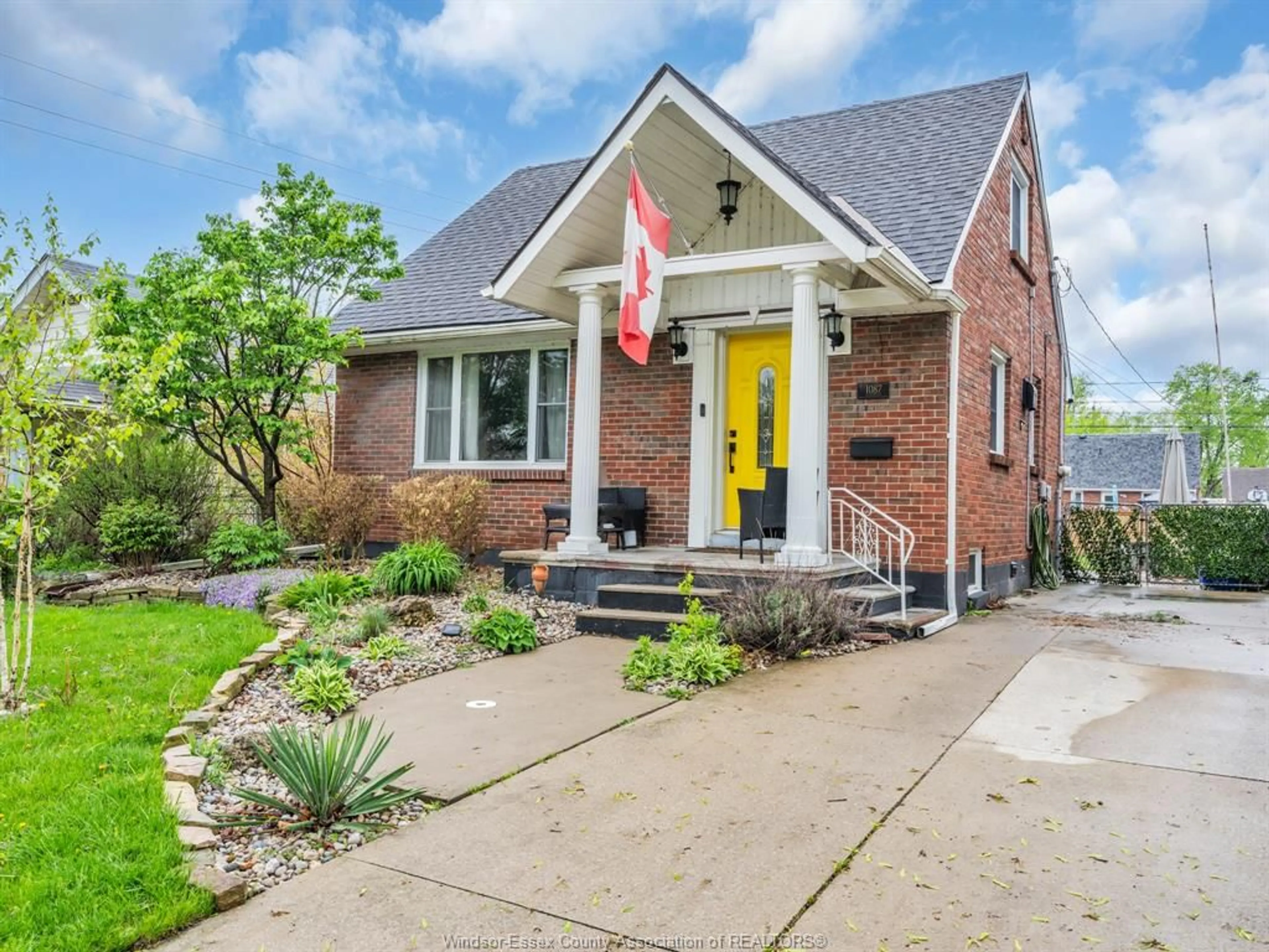 Home with brick exterior material, street for 1087 GLIDDEN, Windsor Ontario N8S 2N9