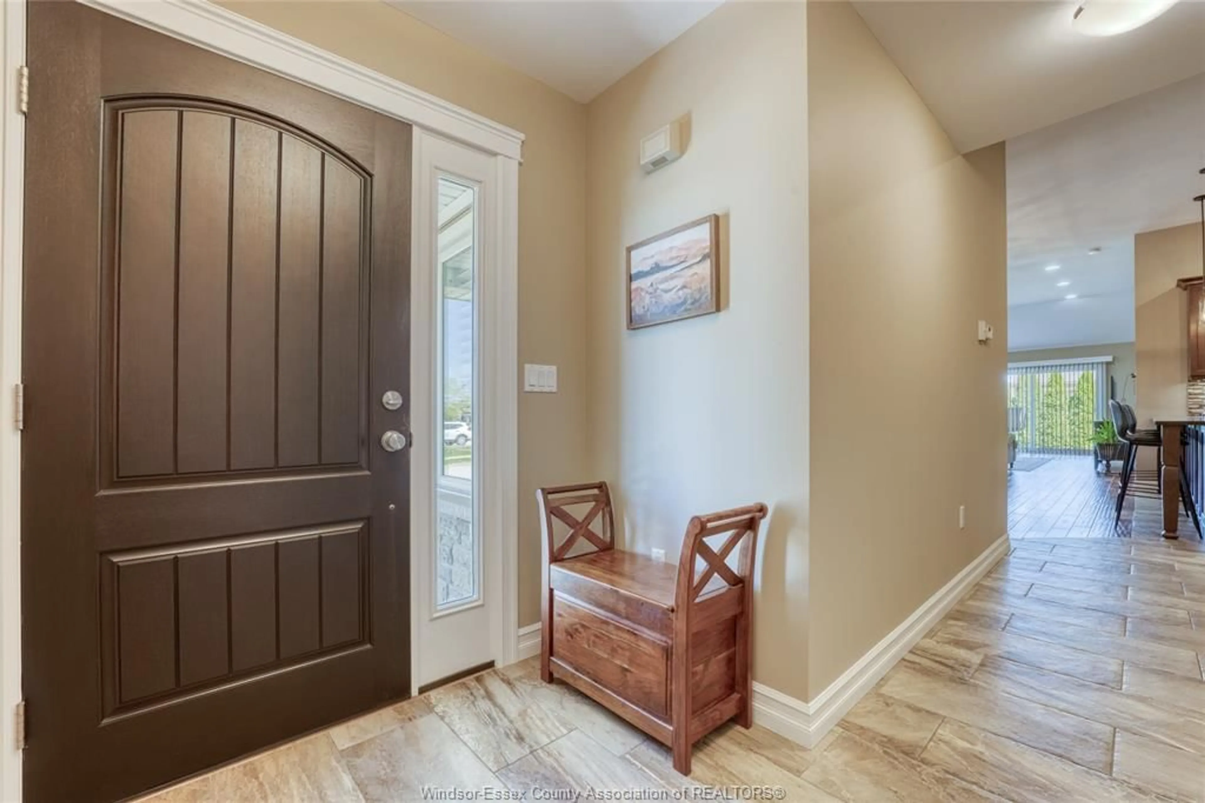 Indoor entryway for 1162 ALLIANCE, LaSalle Ontario N9H 0C3