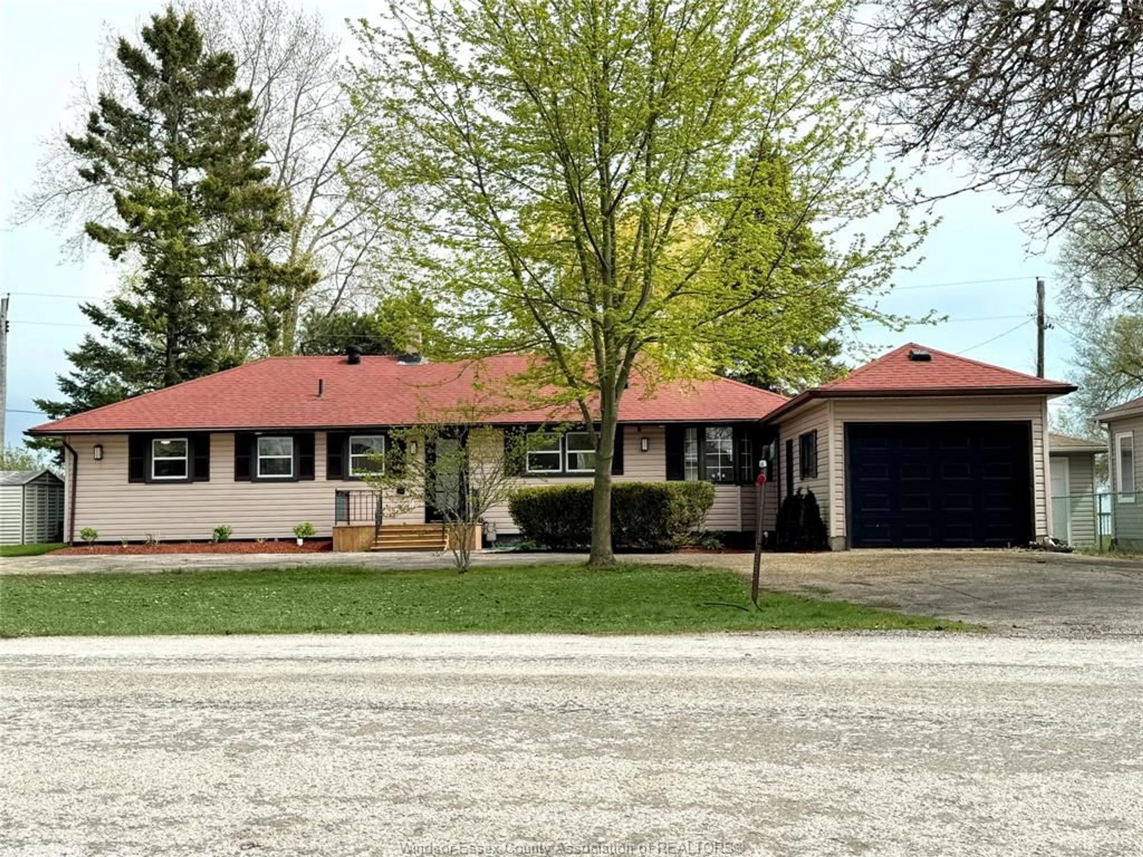 Home with vinyl exterior material, street for 268 DETROIT Line, Chatham-Kent Ontario N0P 2P0