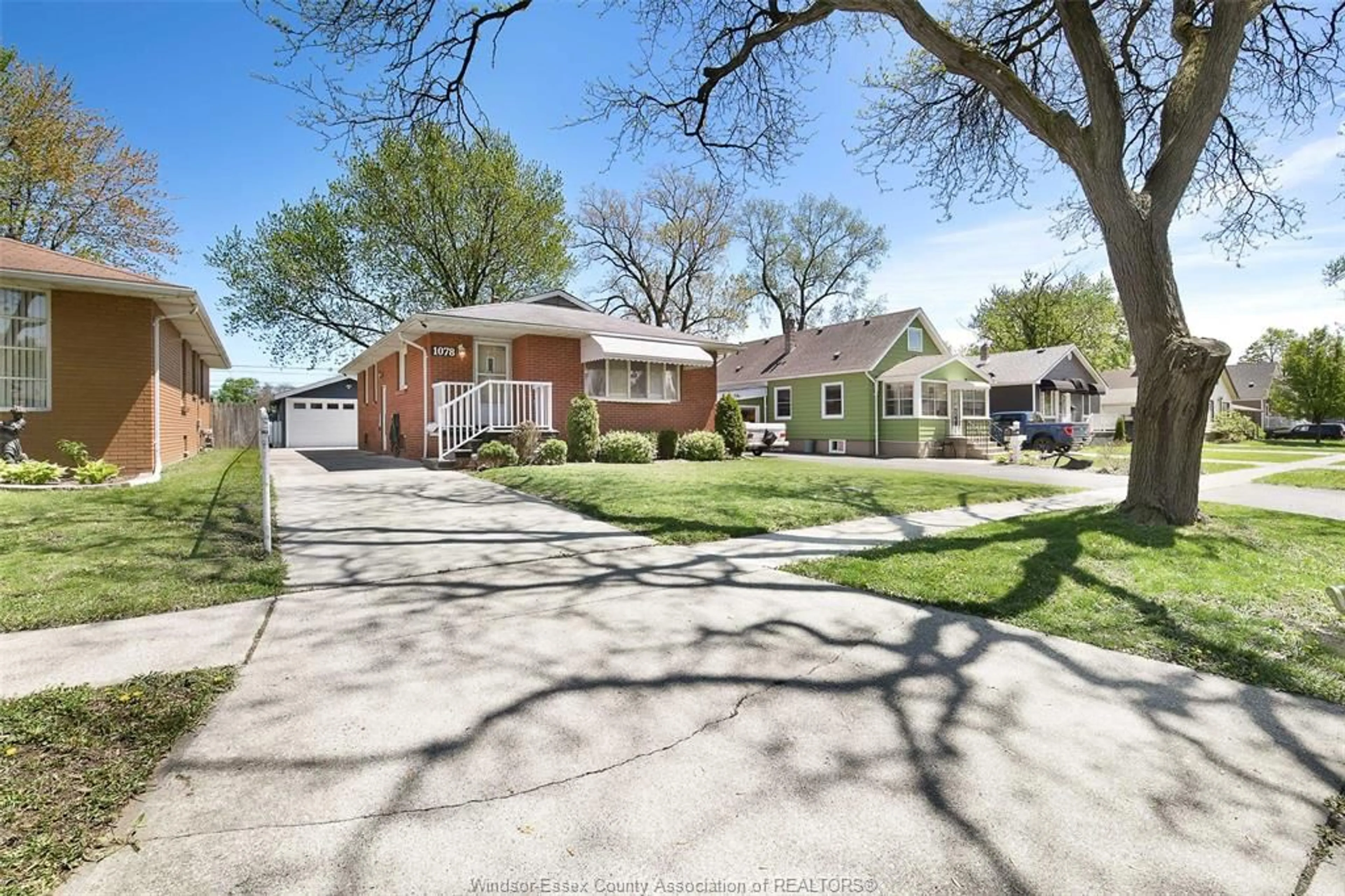 Home with brick exterior material, street for 1078 FORD, Windsor Ontario N8S 2G1