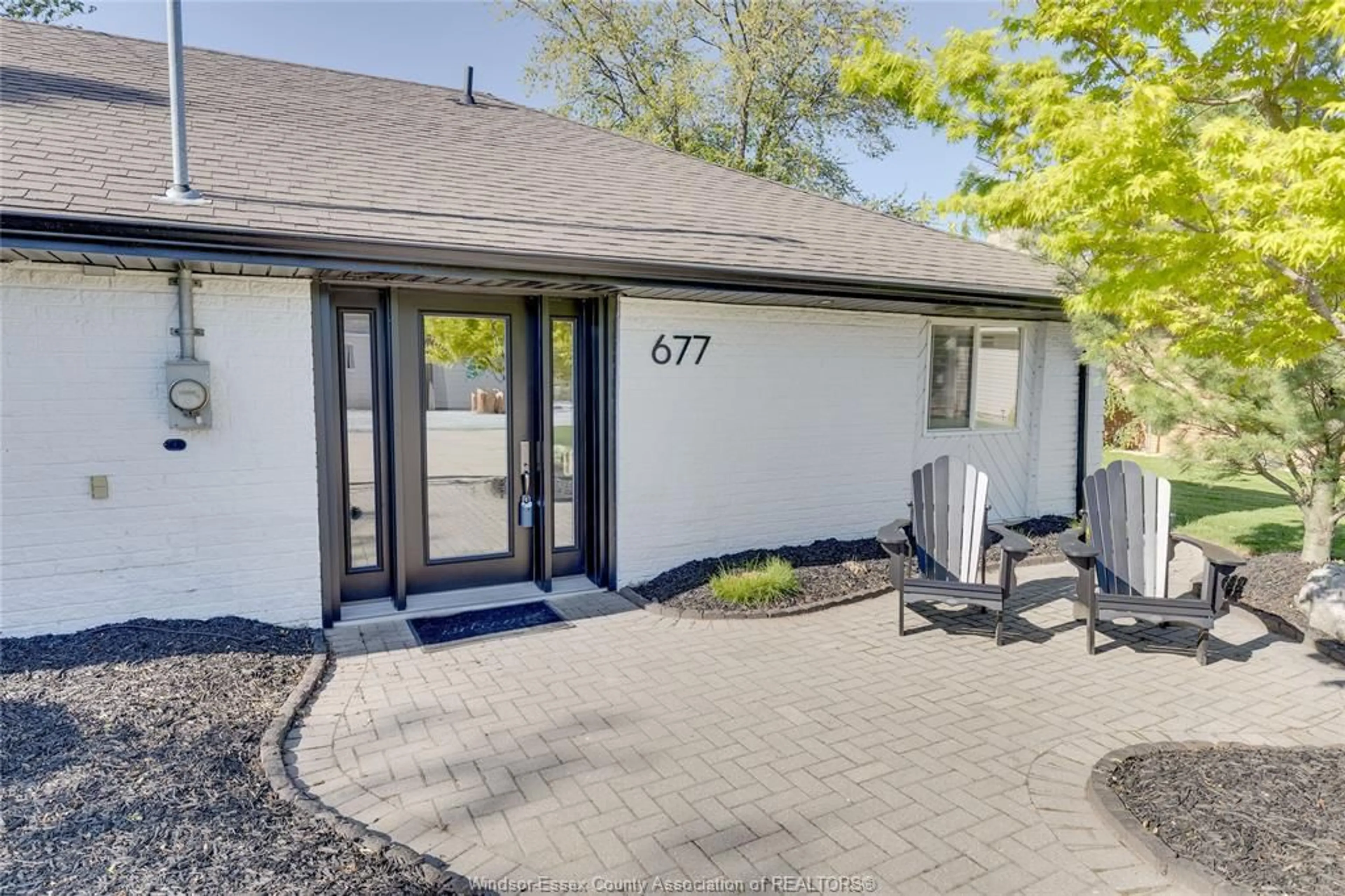 Unknown for 677 Ross Beach, Lakeshore Ontario N8L 0H1