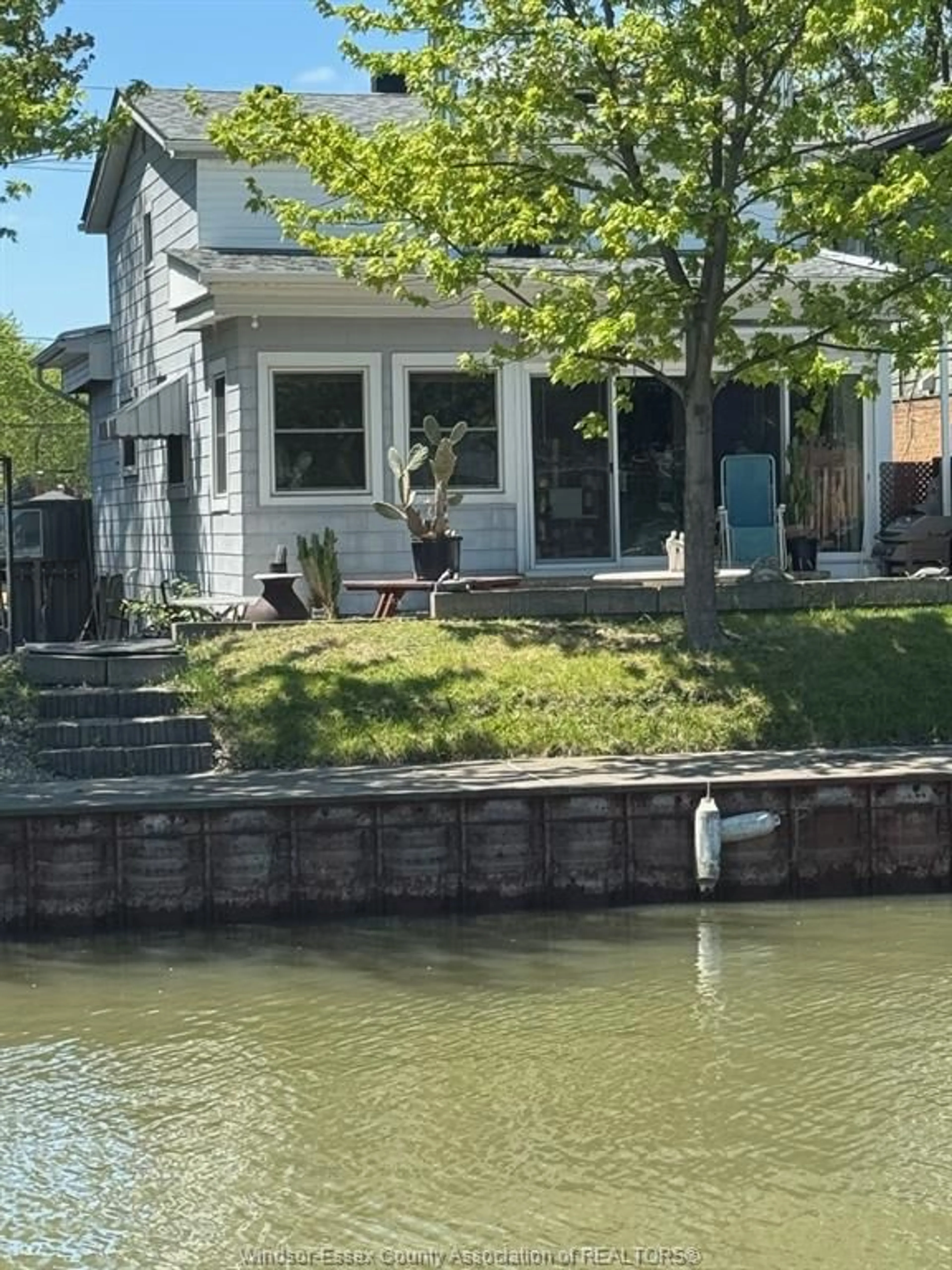Unknown for 488 RIVERDALE Ave, Windsor Ontario N8S 4B6