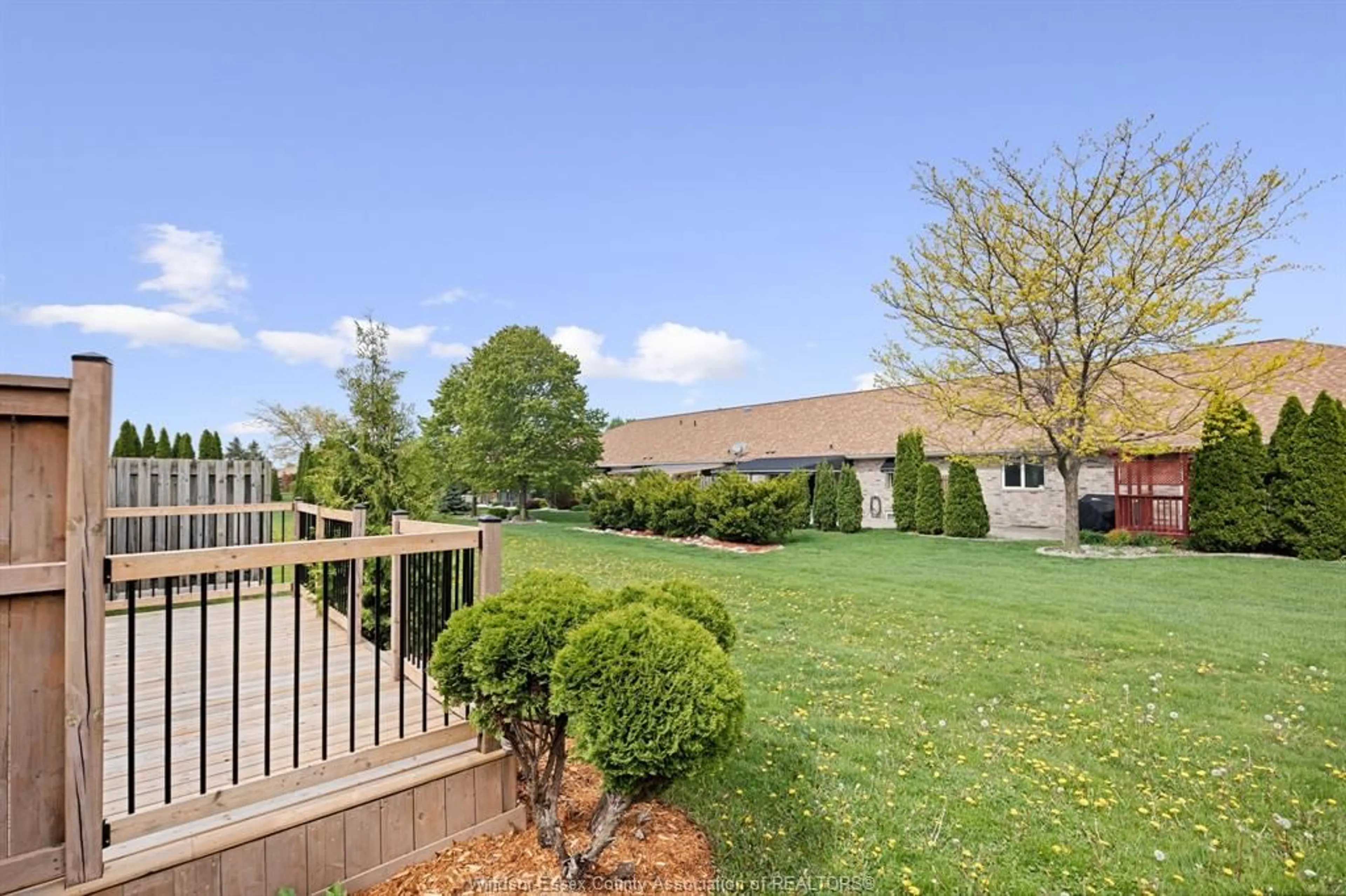 Patio, water/lake/river/ocean view for 2210 CLOVER, Windsor Ontario N8P 1W5