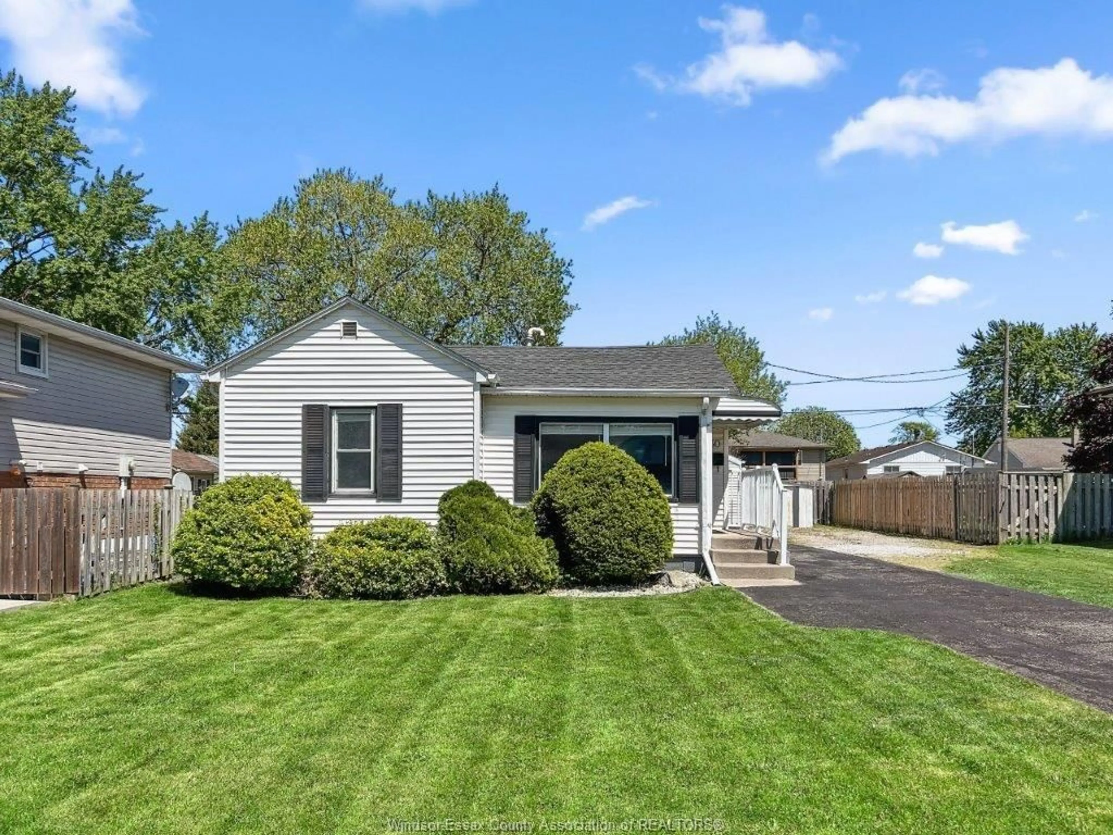 Home with vinyl exterior material, street for 650 ST. PIERRE St, Tecumseh Ontario N8N 1Z4