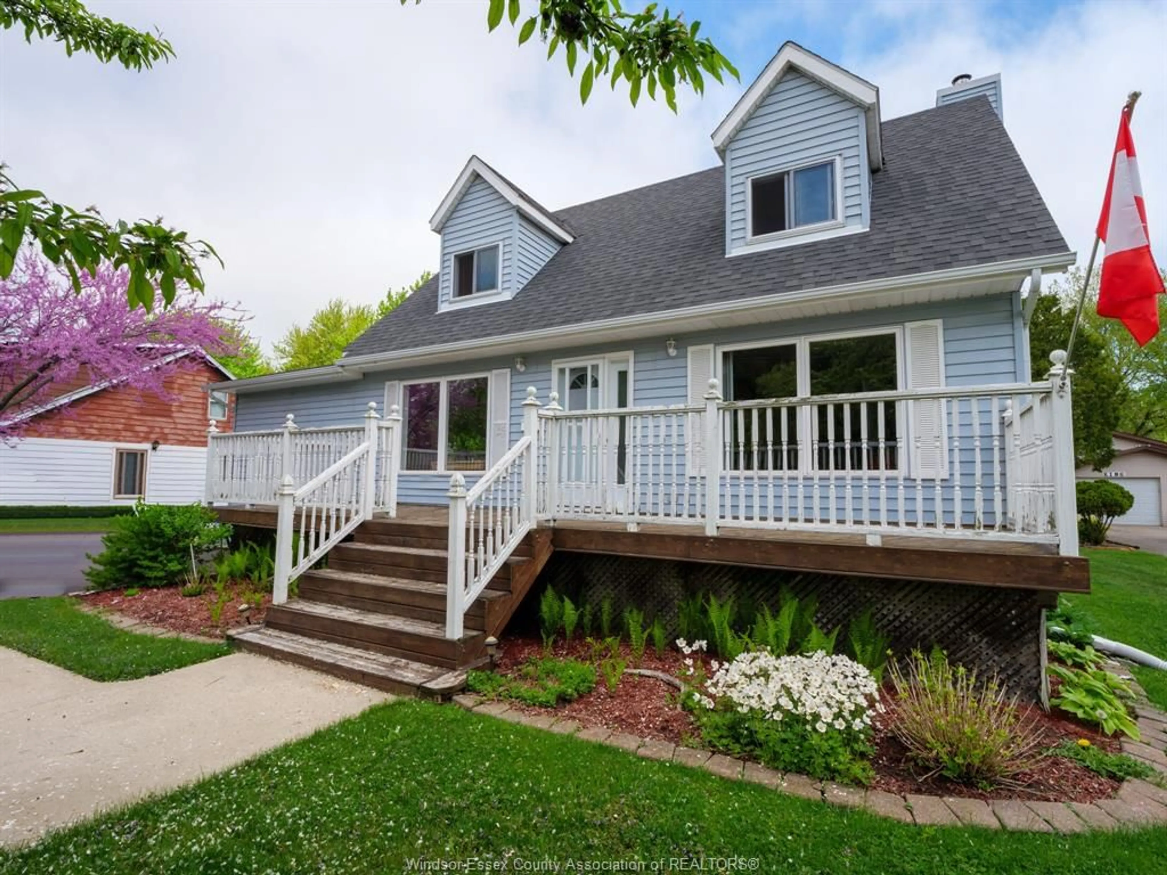 Home with vinyl exterior material, street for 1038 MAJOR, Lakeshore Ontario N8L 0Z1