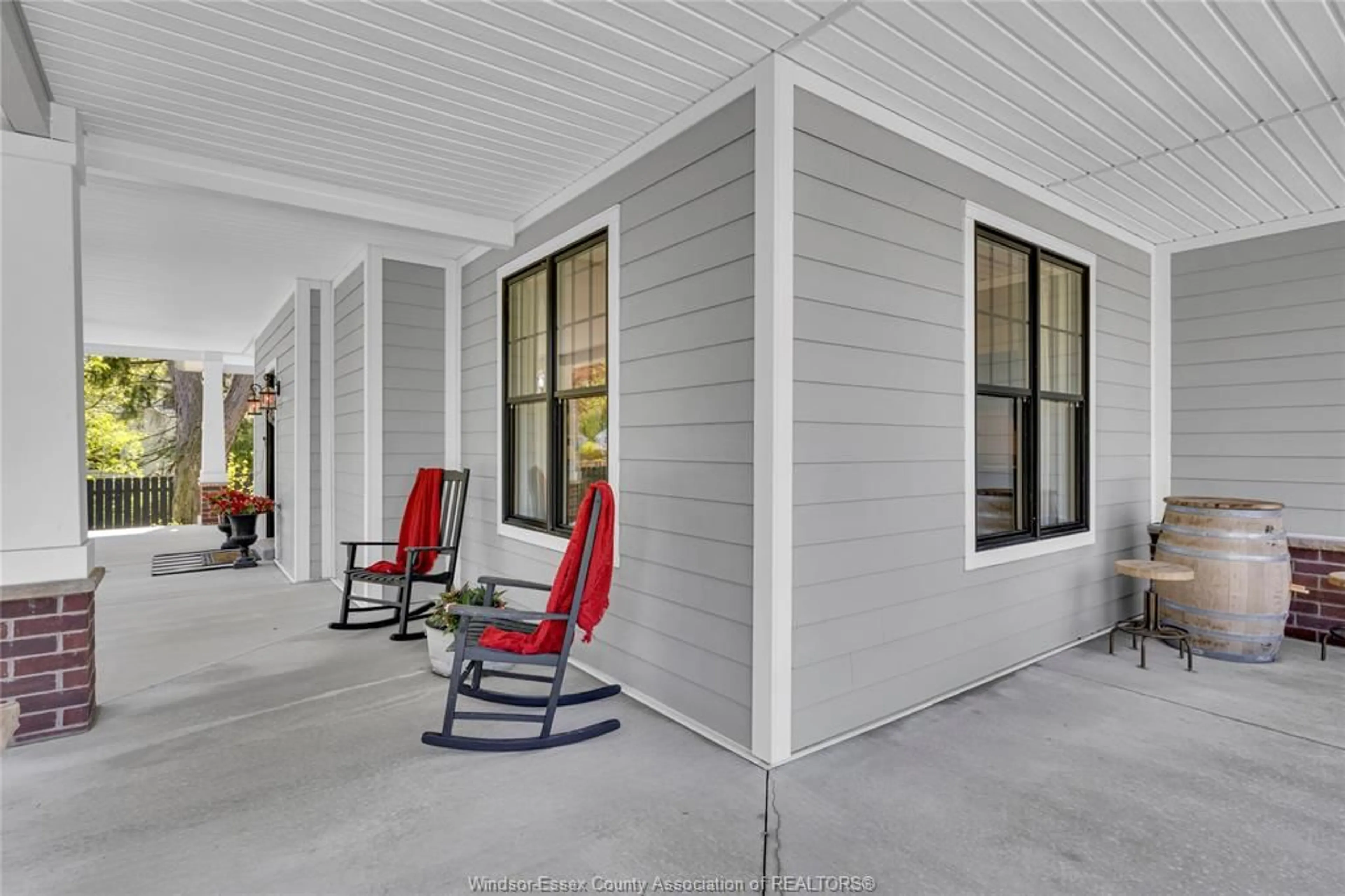 Patio, street for 2585 VICTORIA, Woodslee Ontario N0R 1V0