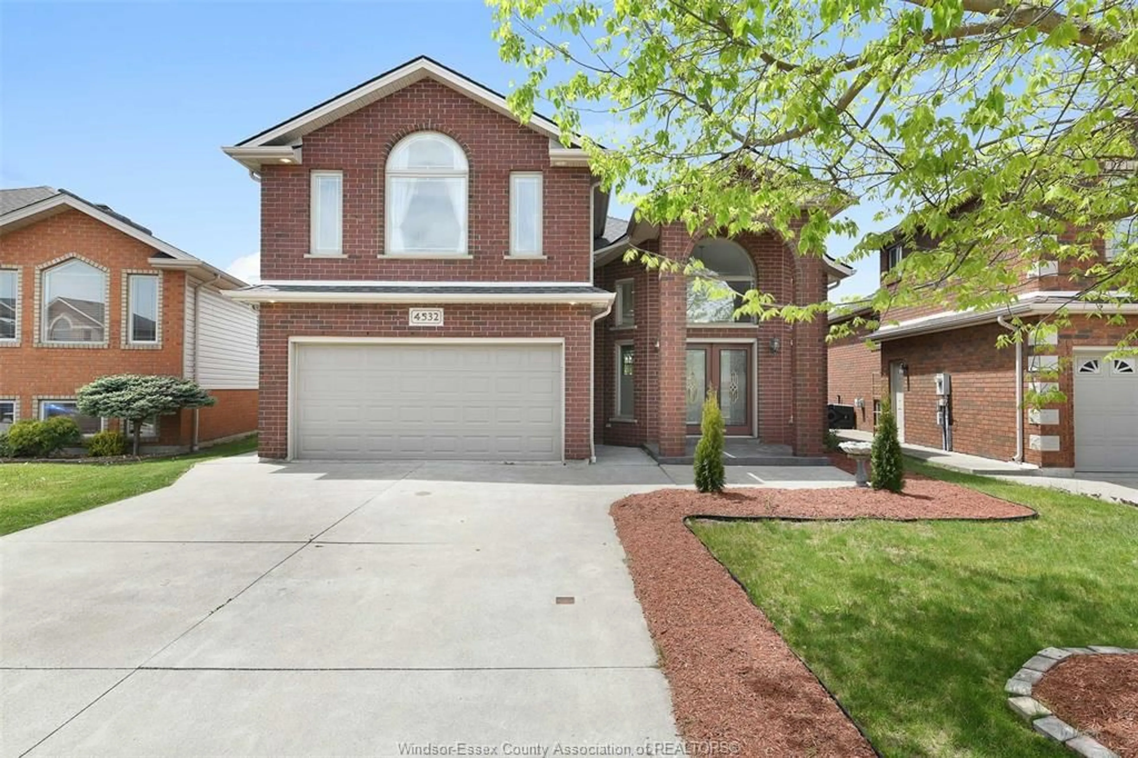 Home with brick exterior material, street for 4532 OSAKA Cir, Windsor Ontario N9G 3G3