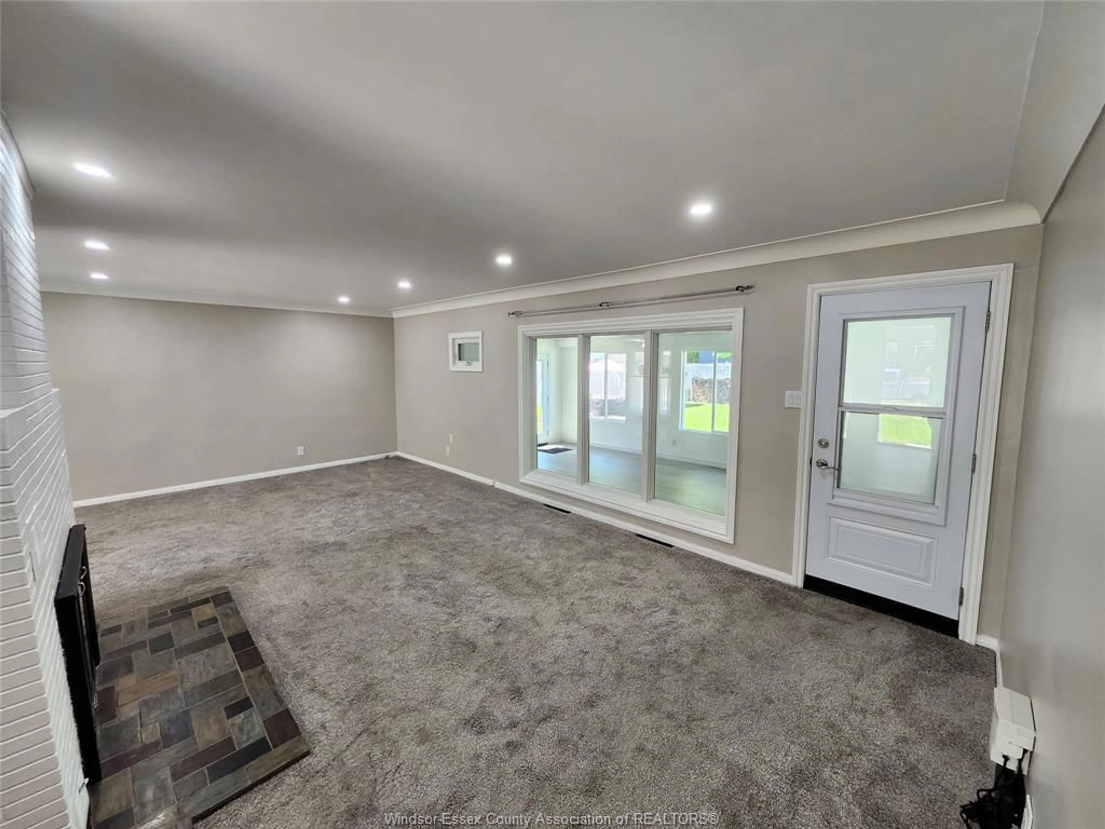A pic of a room for 3539 BYNG Rd, Windsor Ontario N8W 3H7