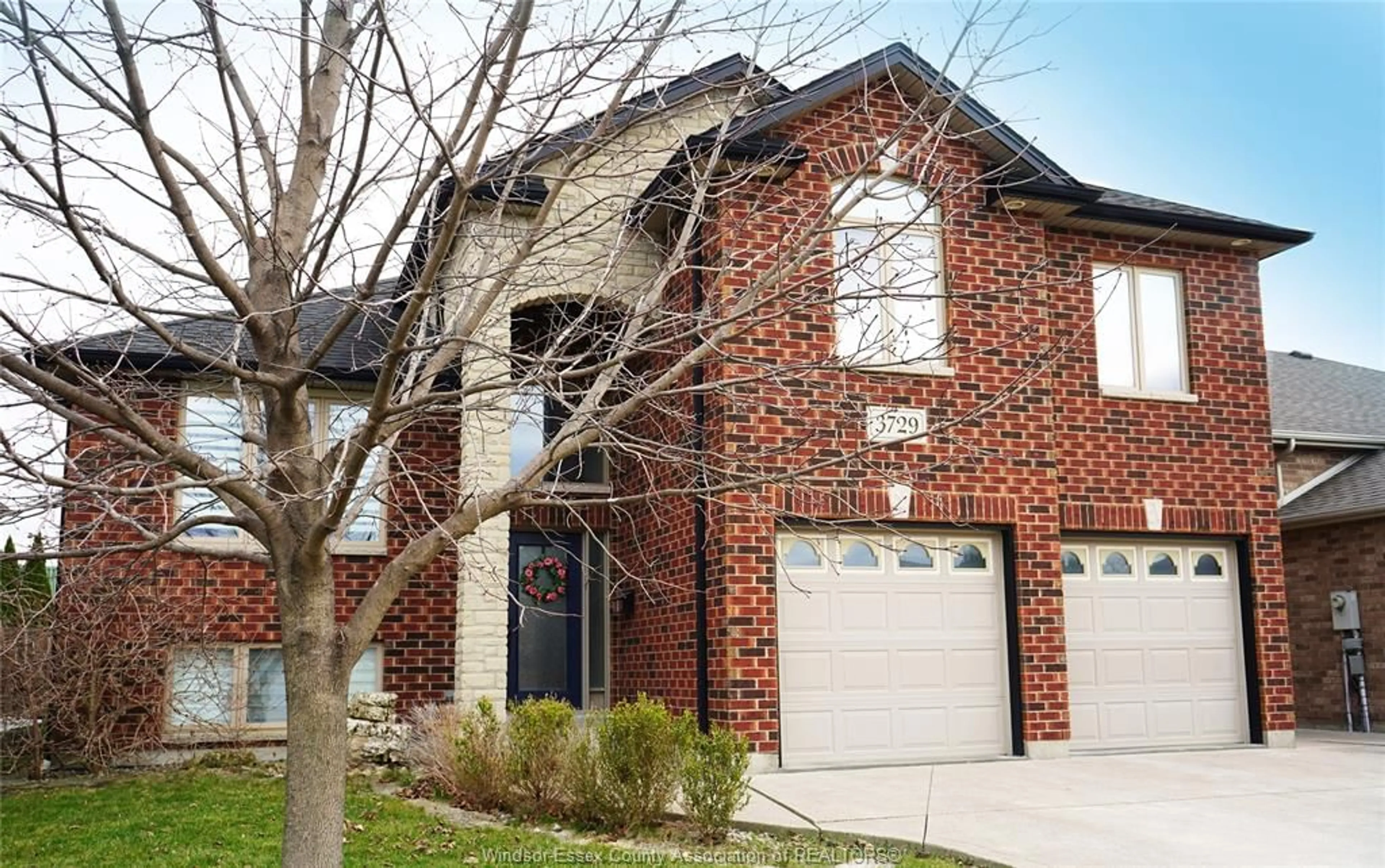 Home with brick exterior material, street for 3729 DEERBROOK Dr, Windsor Ontario N8R 2E6