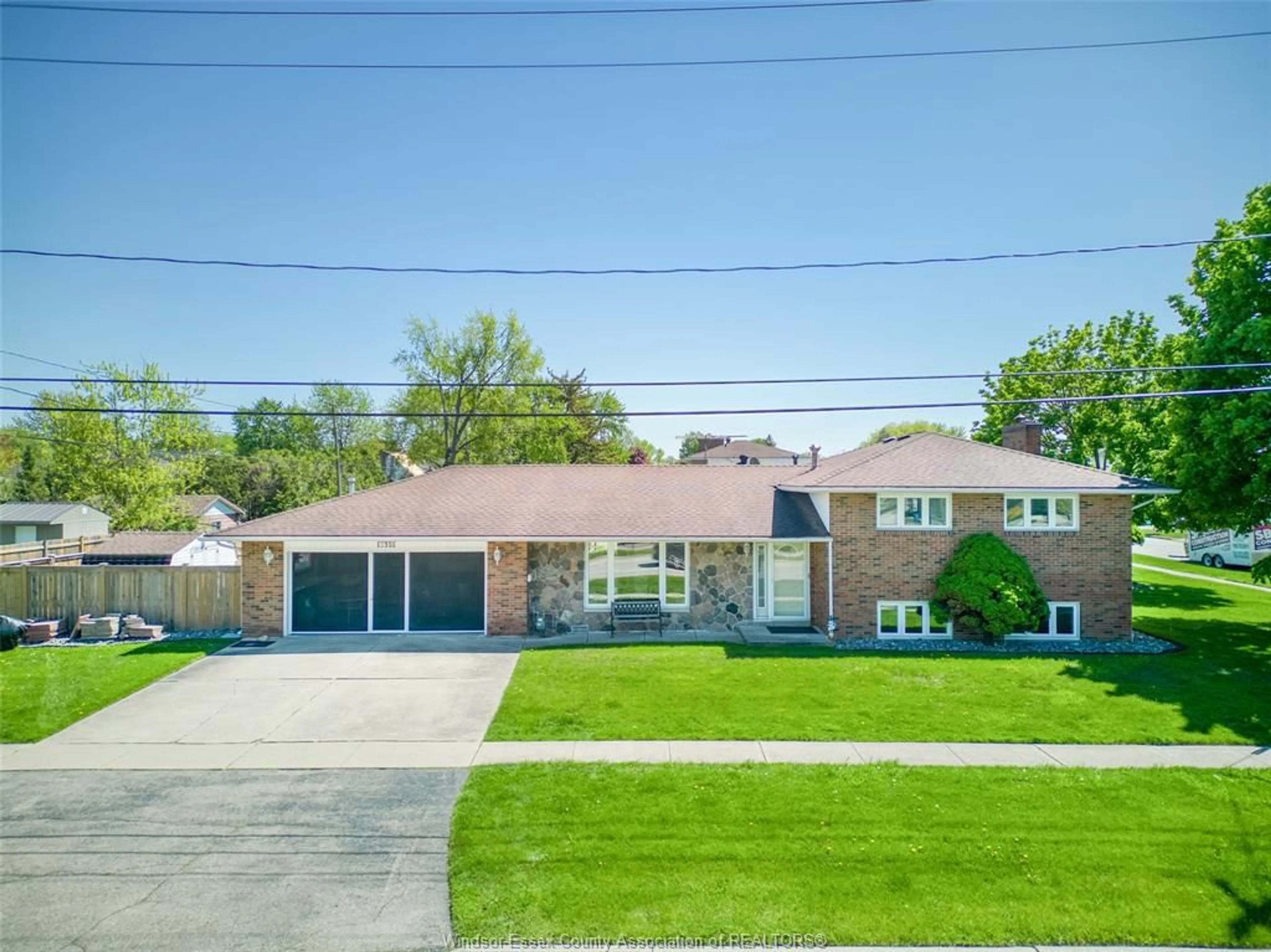 Unknown for 12351 CLAPP St, Tecumseh Ontario N8N 1H2