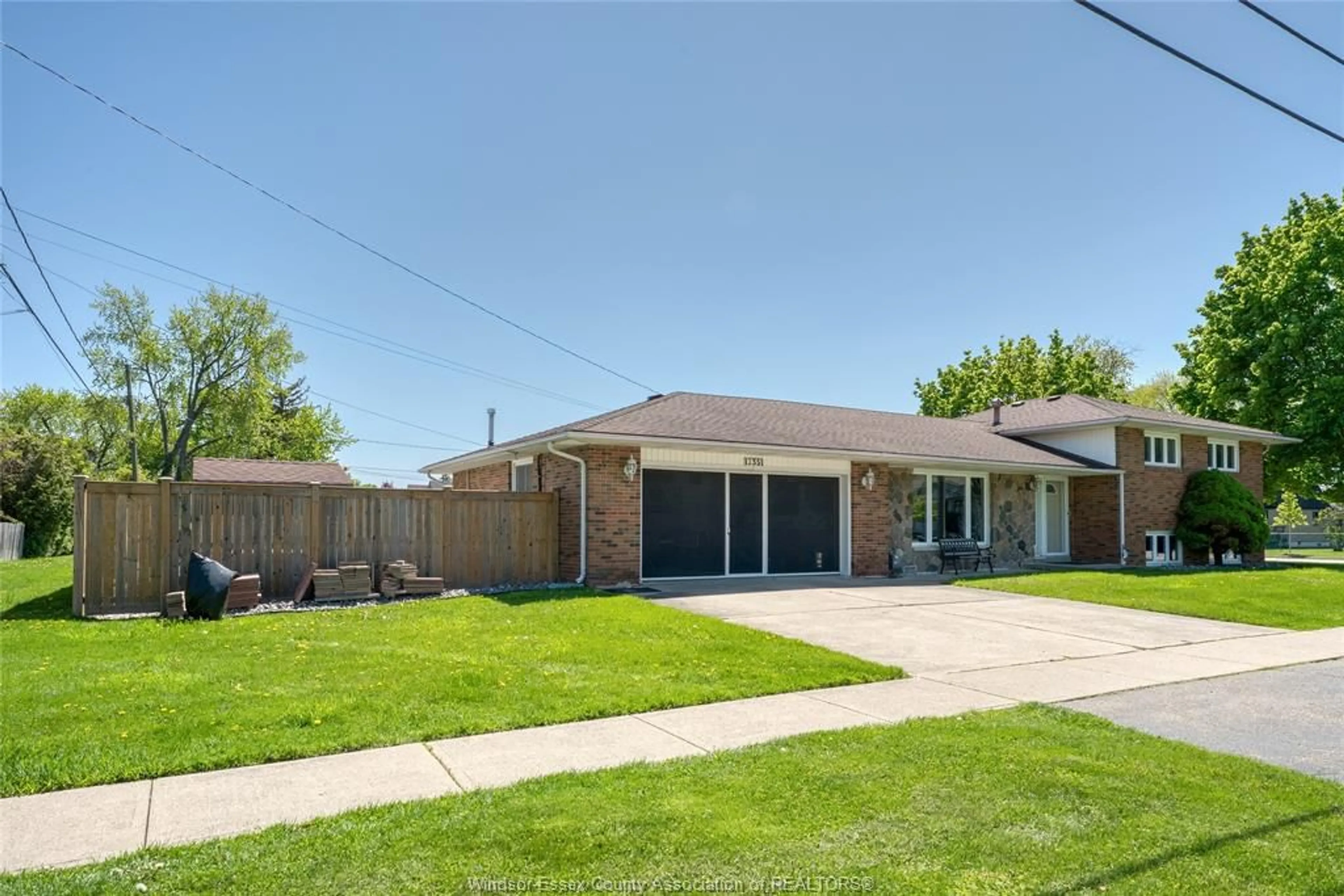 Unknown for 12351 CLAPP St, Tecumseh Ontario N8N 1H2