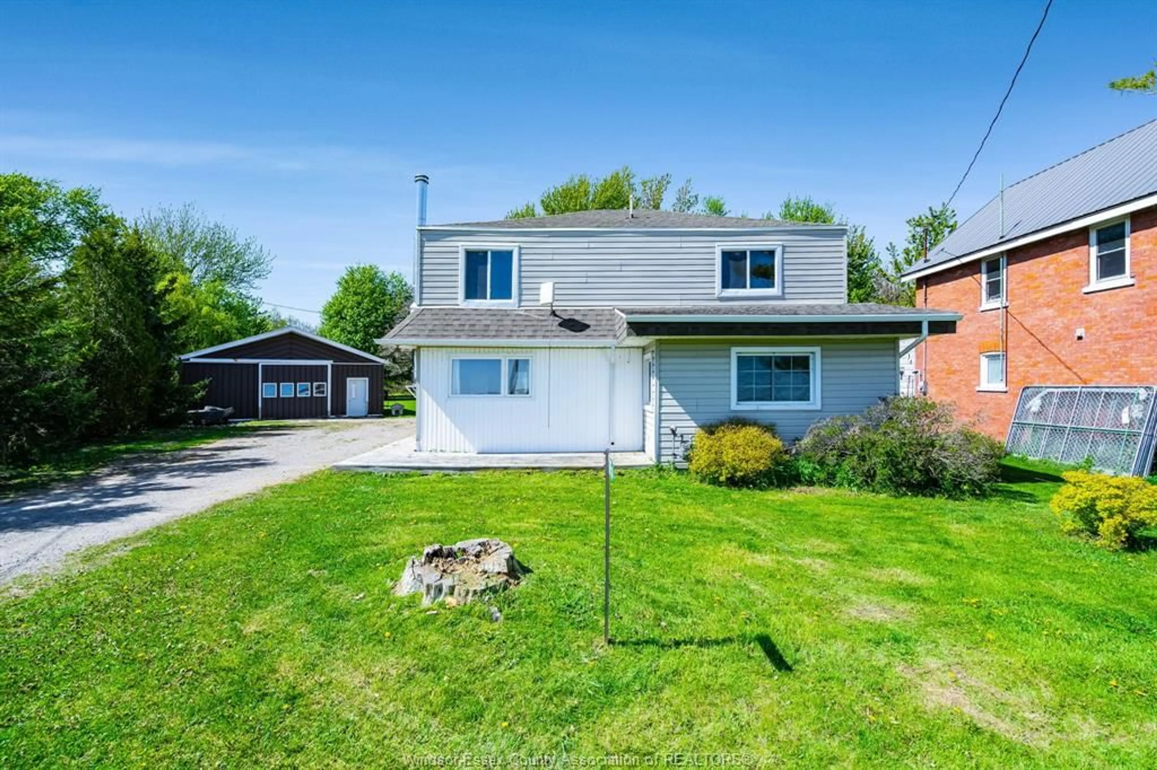 Home with vinyl exterior material, street for 2975 Concession 3, Coatsworth Ontario N0P 1H0