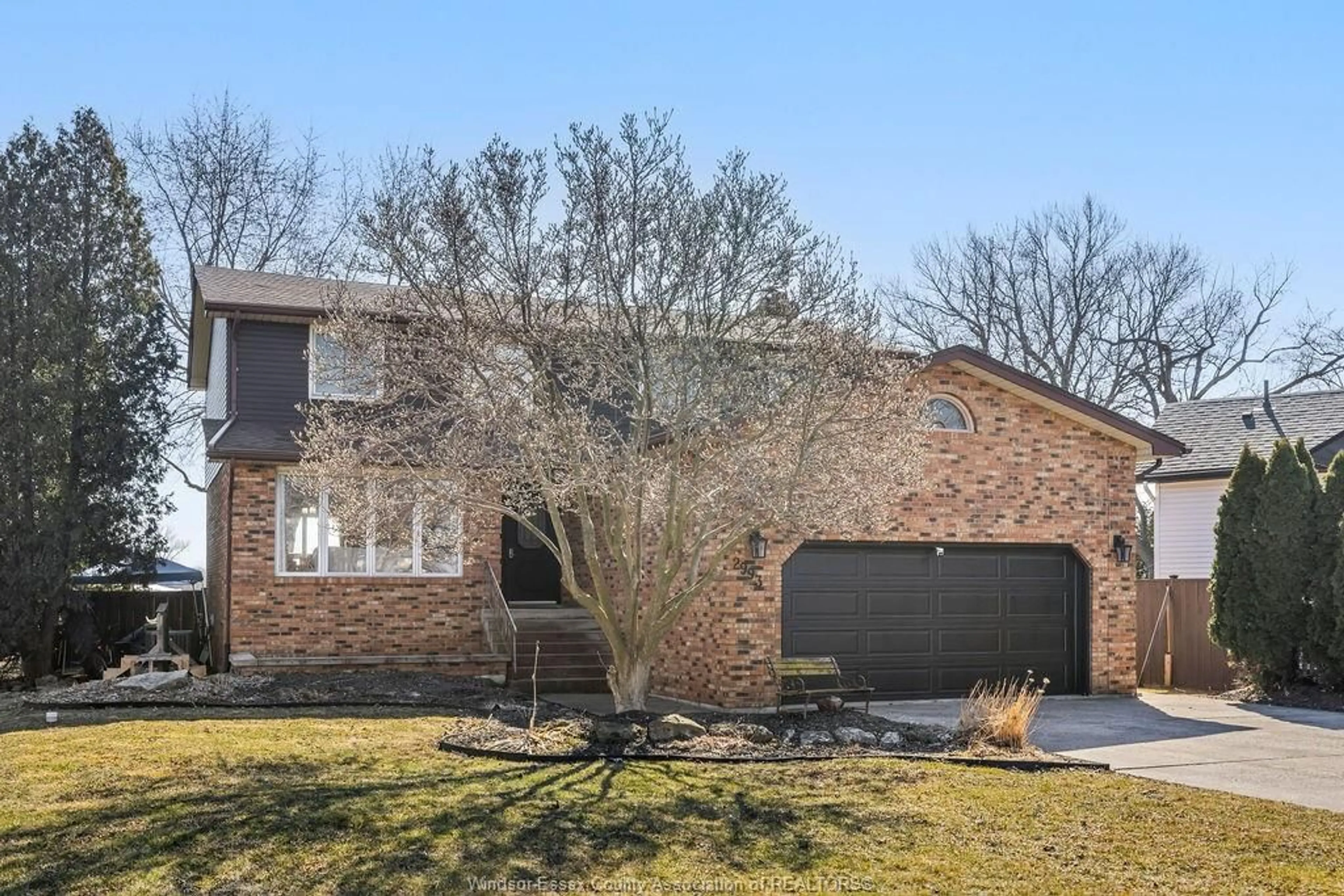 Home with brick exterior material, street for 2993 FRONT Rd, LaSalle Ontario N9J 2P1
