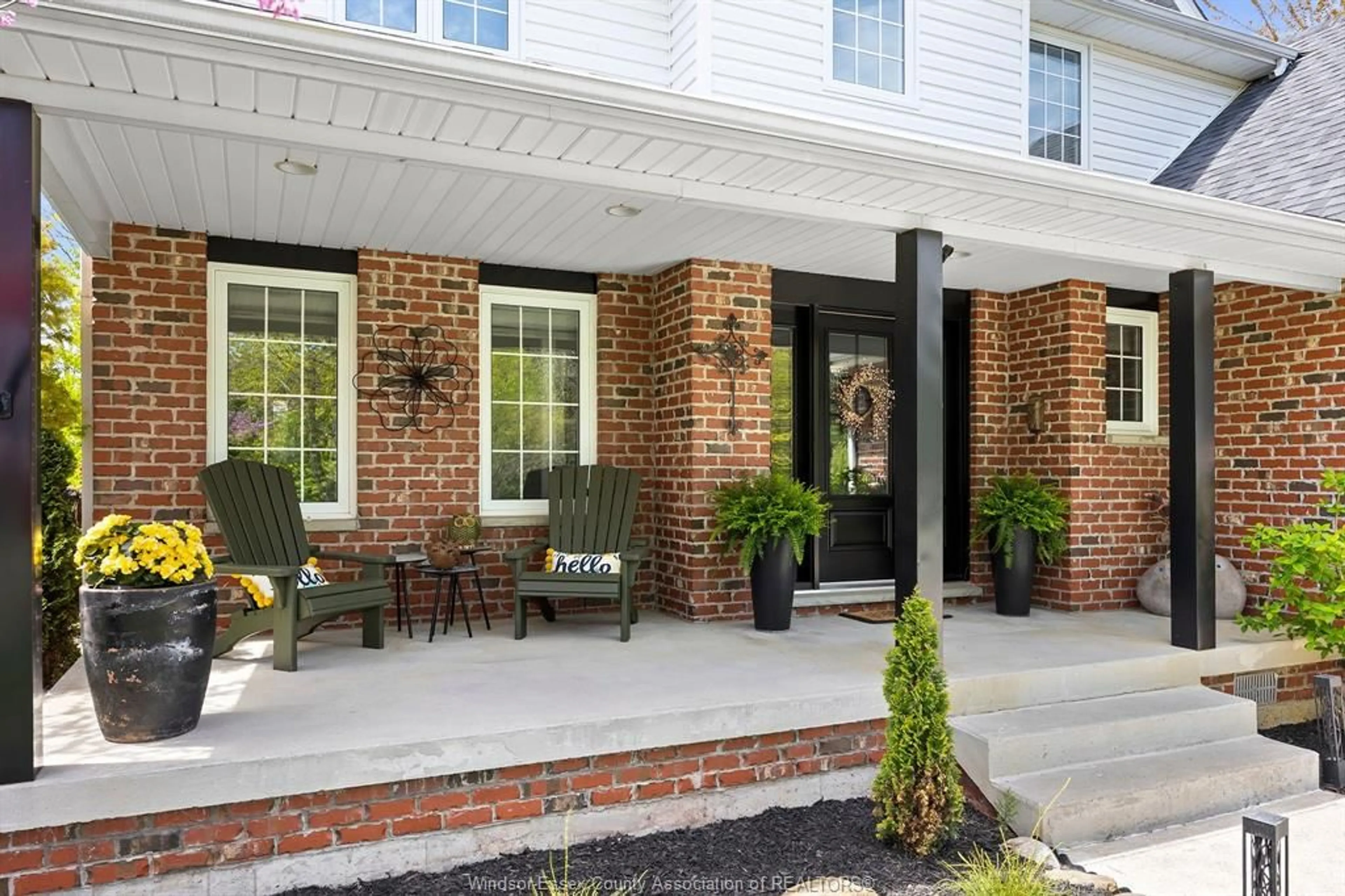 Home with brick exterior material, street for 125 ISLAND VIEW, Colchester Ontario N0R 1G0