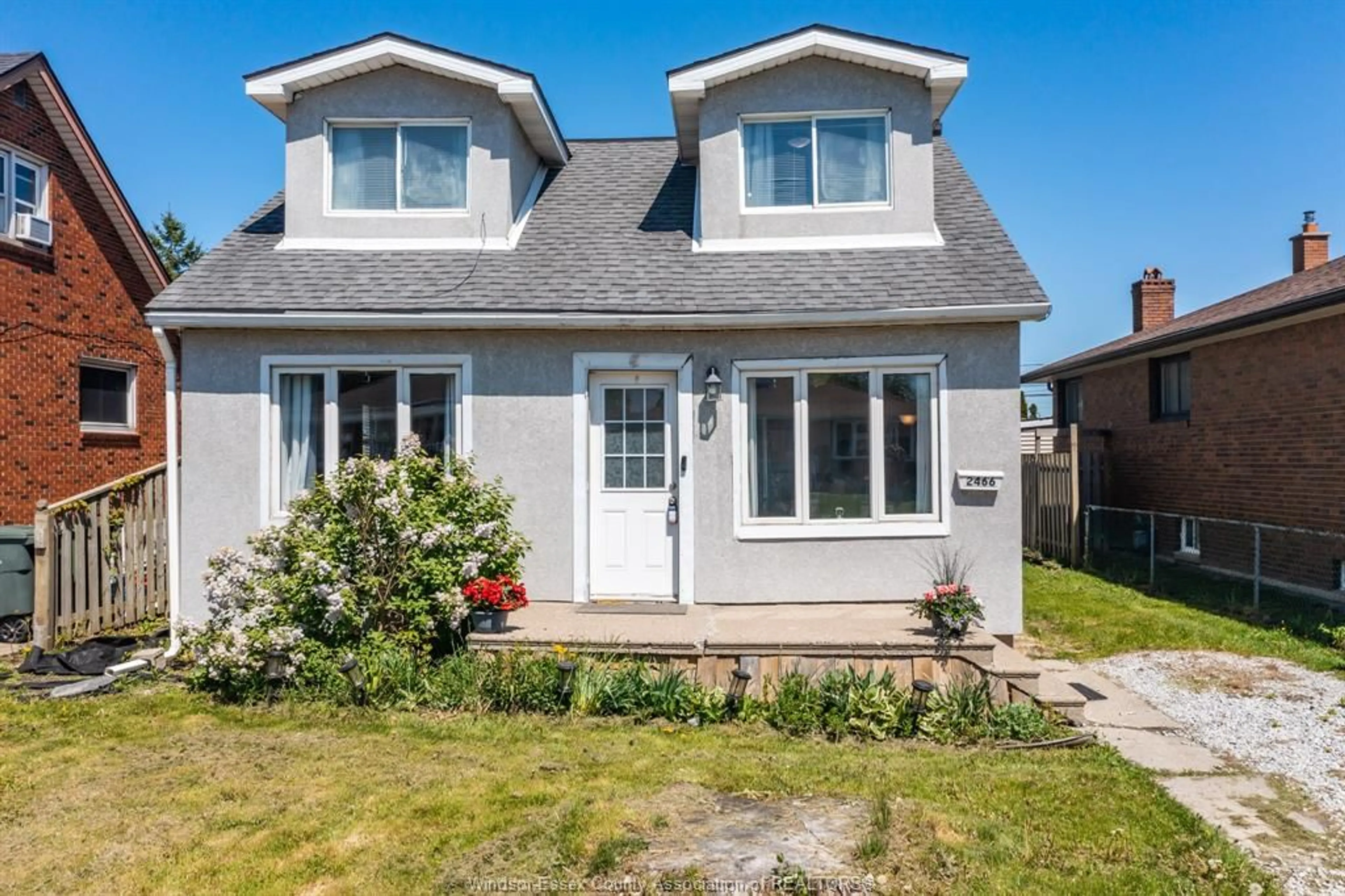 Home with vinyl exterior material, street for 2466 MEIGHEN Rd, Windsor Ontario N8W 4C1