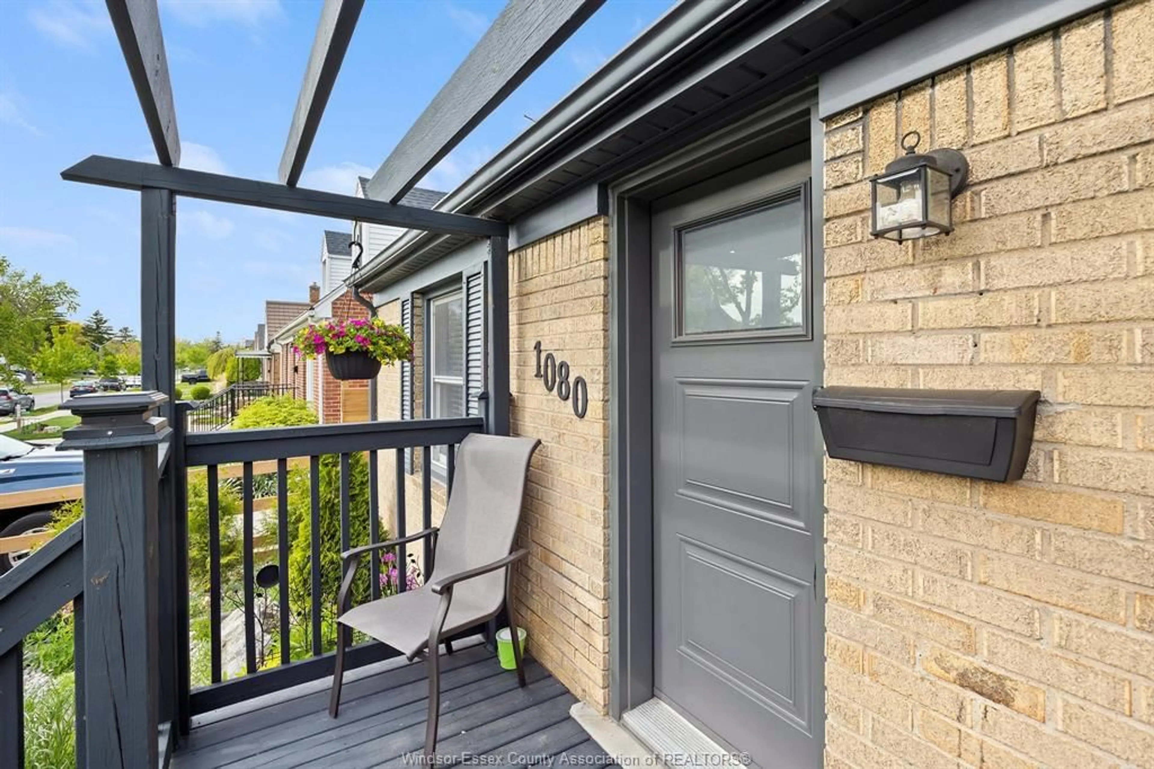 Patio, street for 1080 BELLE ISLE VIEW Blvd, Windsor Ontario N8S 3G5