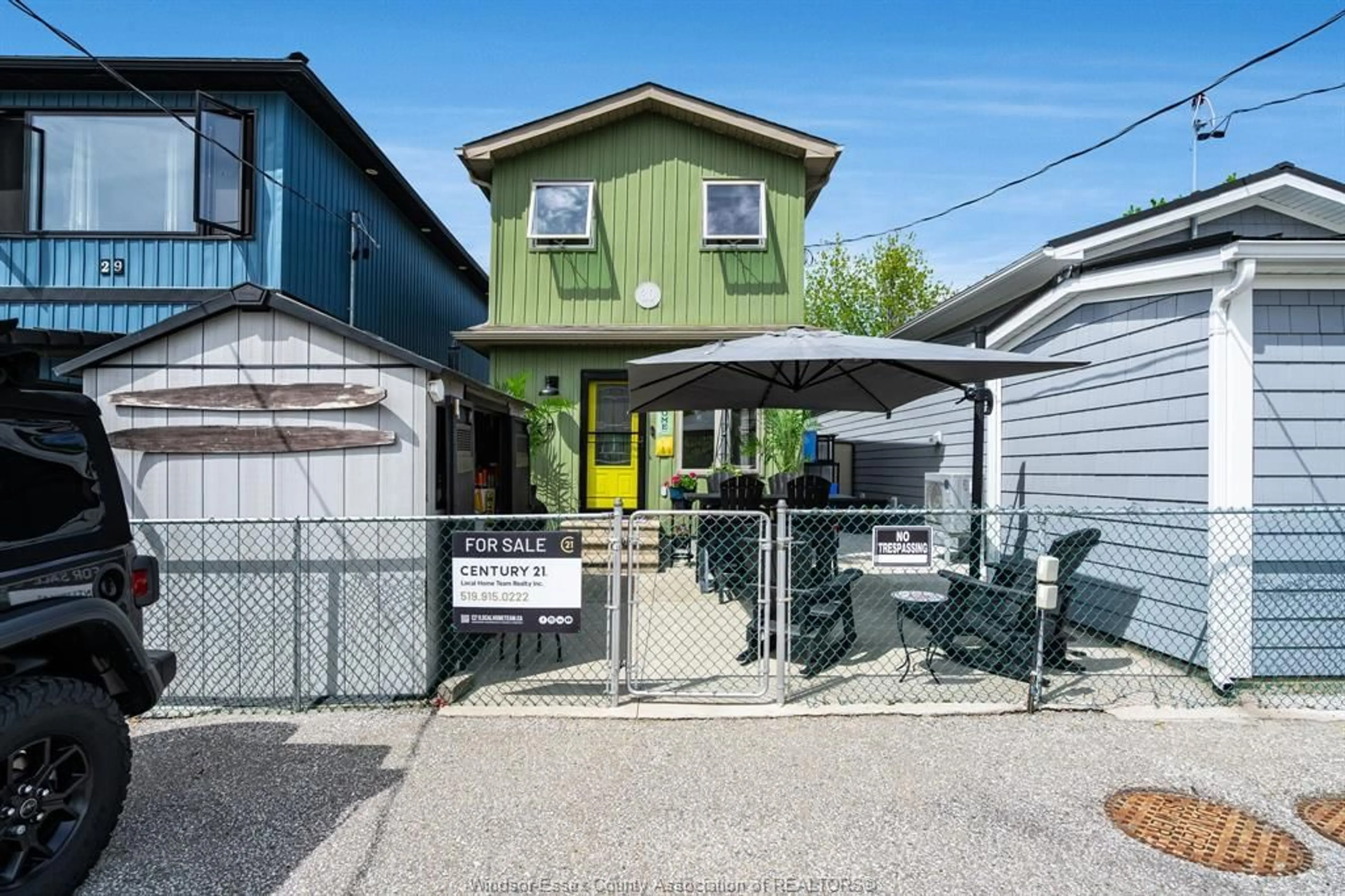 A pic from outside/outdoor area/front of a property/back of a property/a pic from drone, street for 1192 SHORELINE Ave #30, Lakeshore Ontario N0R 1A0