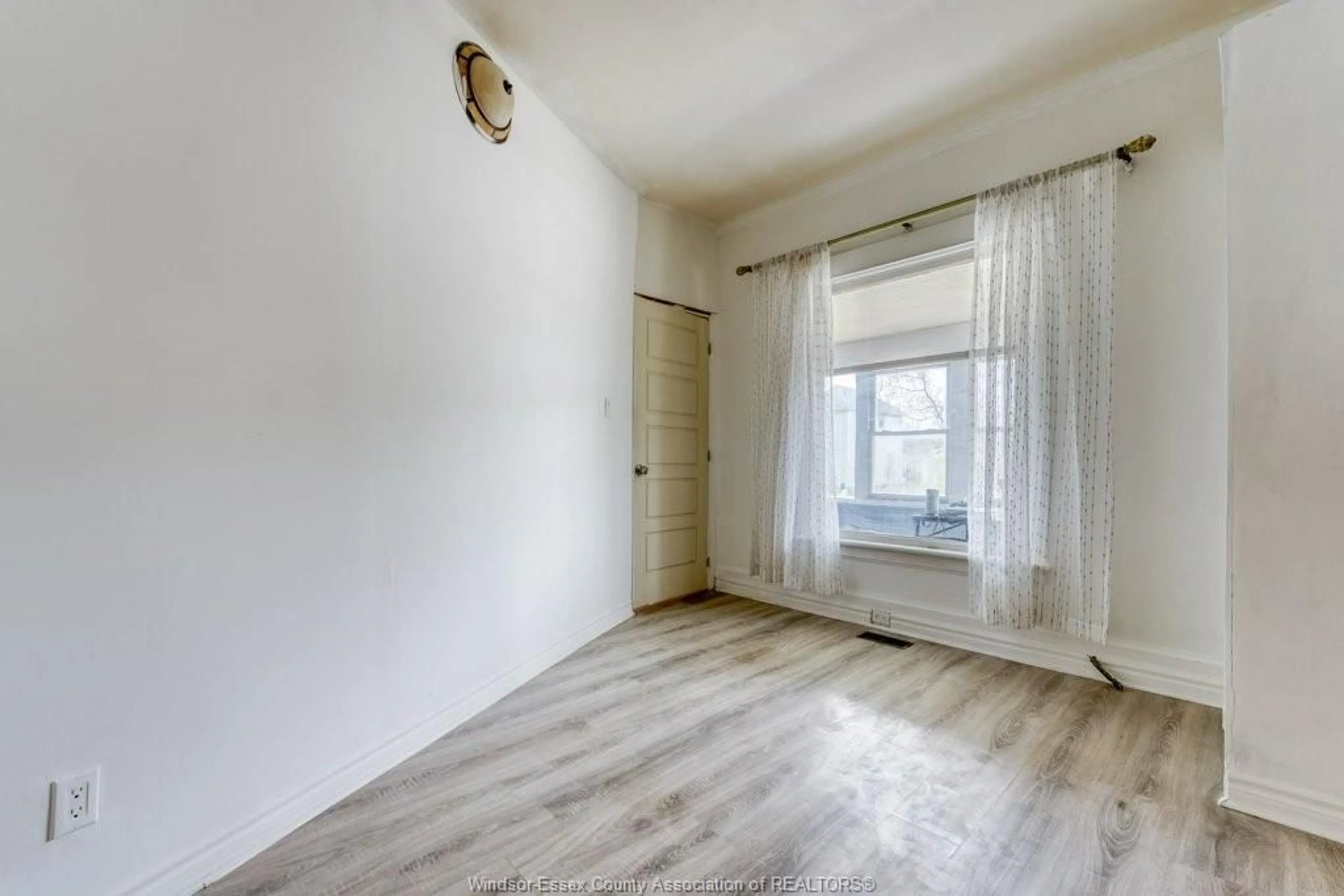 A pic of a room for 39 ORANGE, Leamington Ontario N8H 1P6